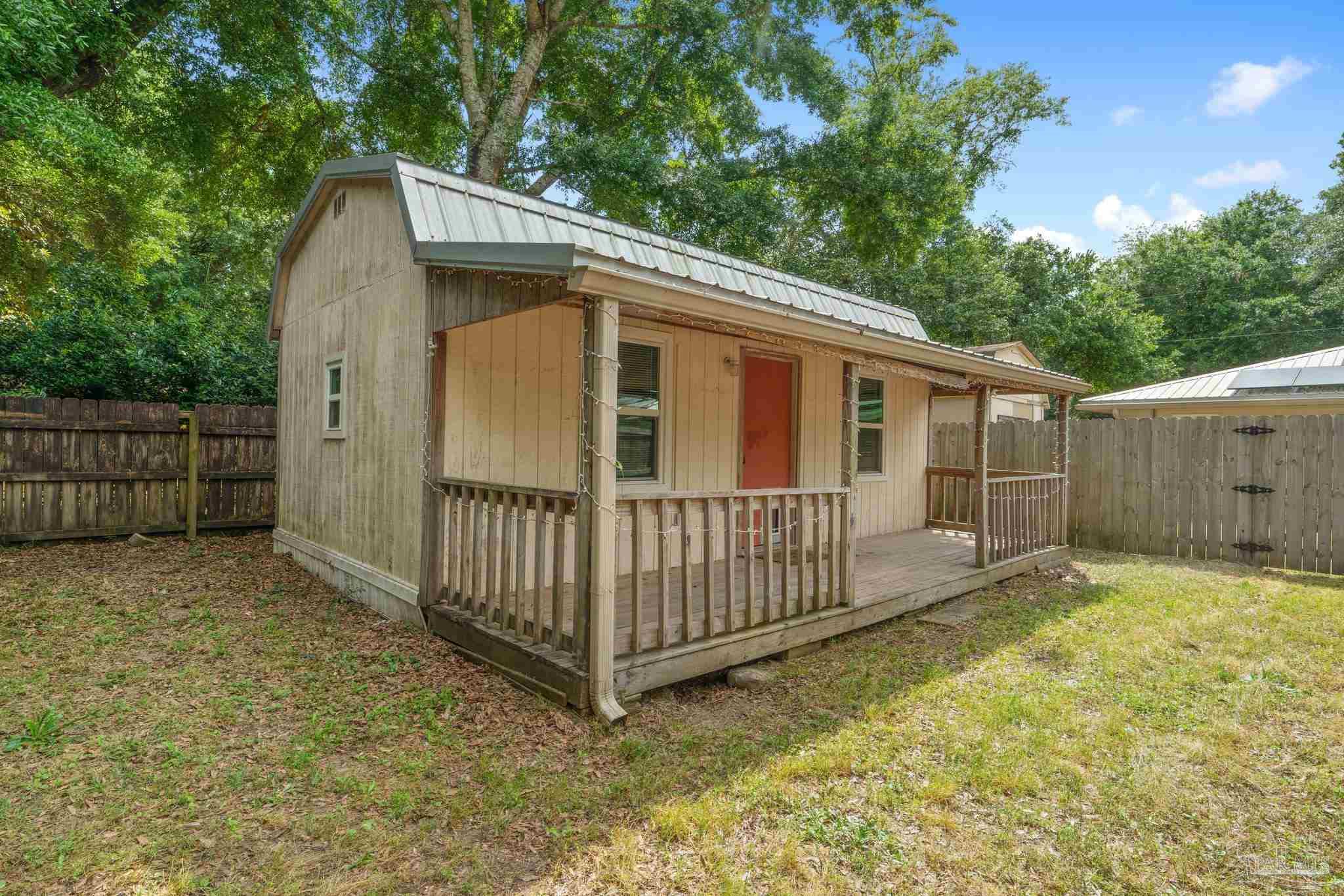 4846 Lynn Dr