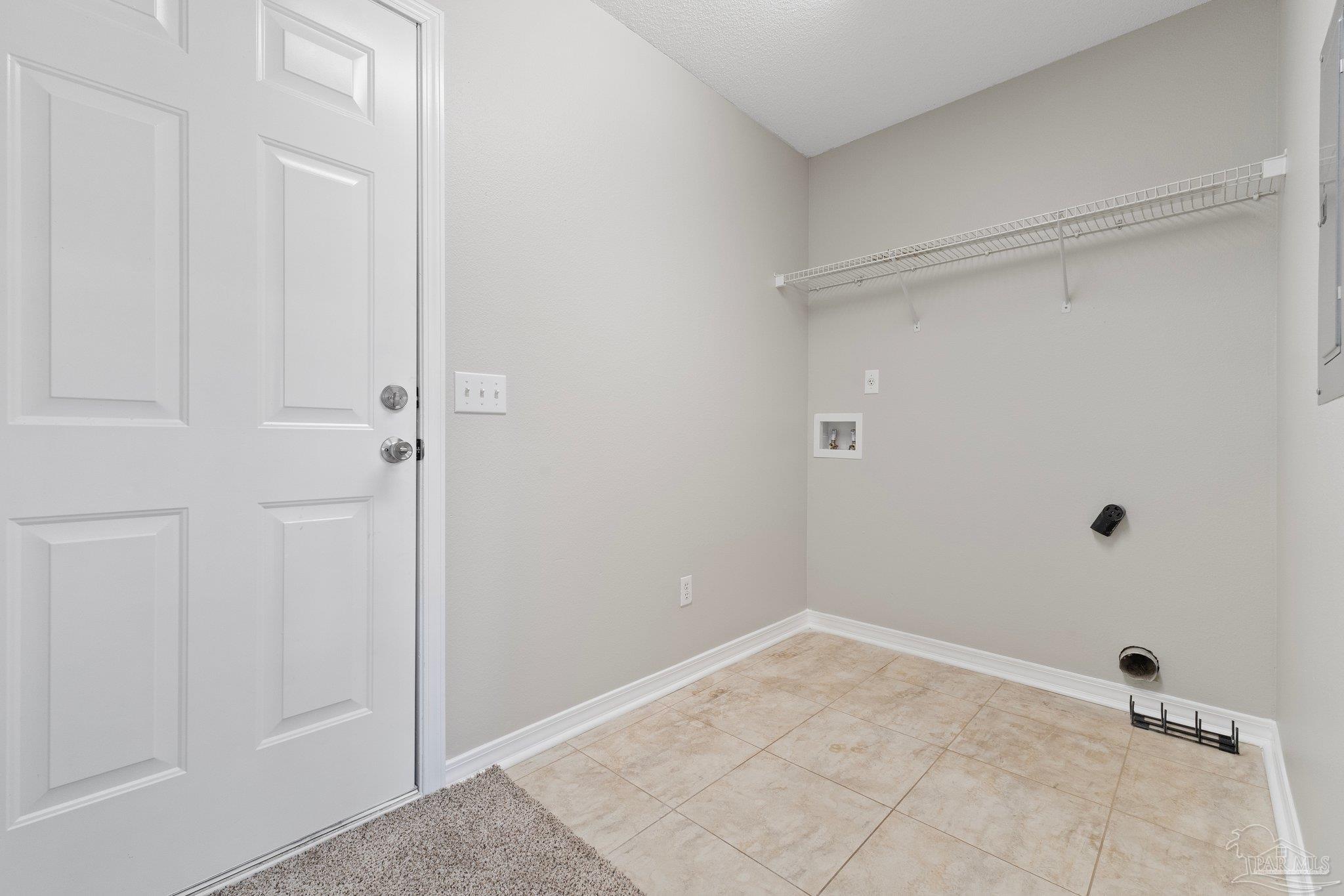 5221 Rosewood Creek Dr