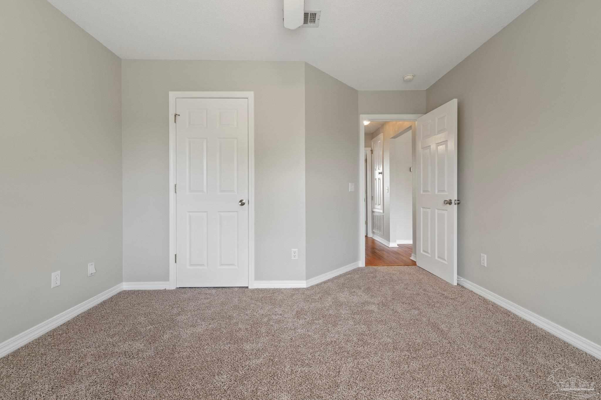 5221 Rosewood Creek Dr