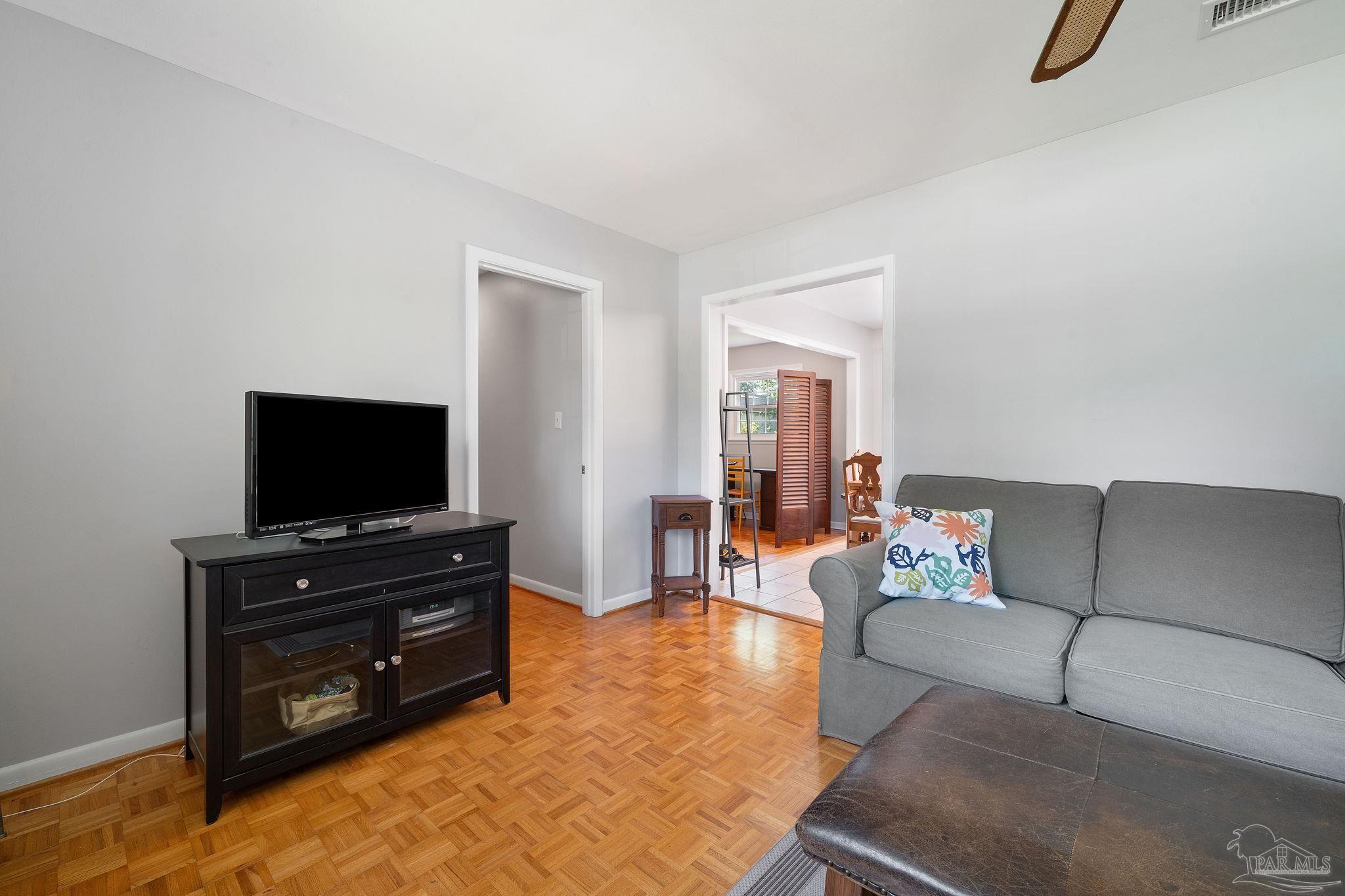 6381 Audubon Dr