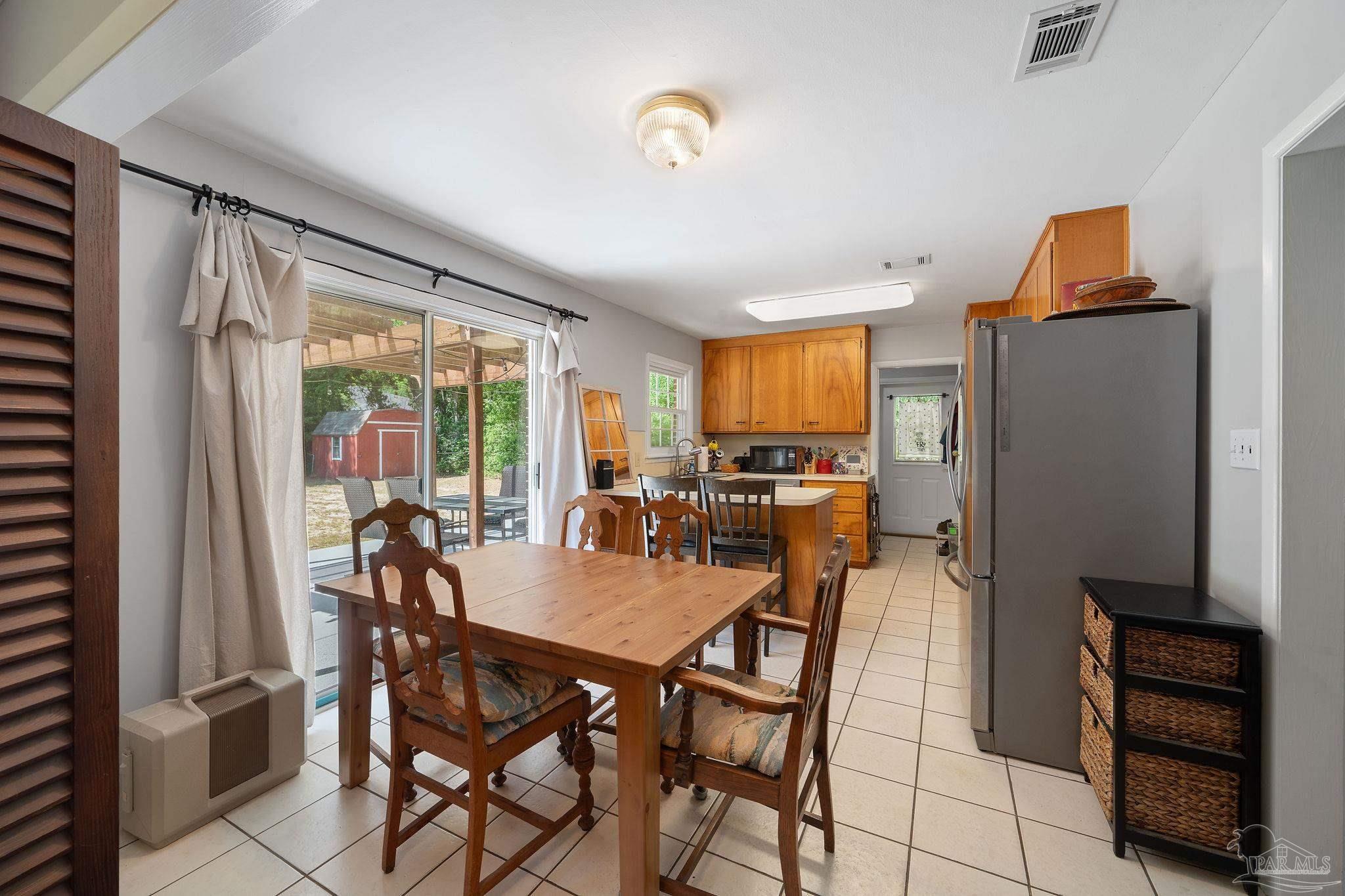 6381 Audubon Dr