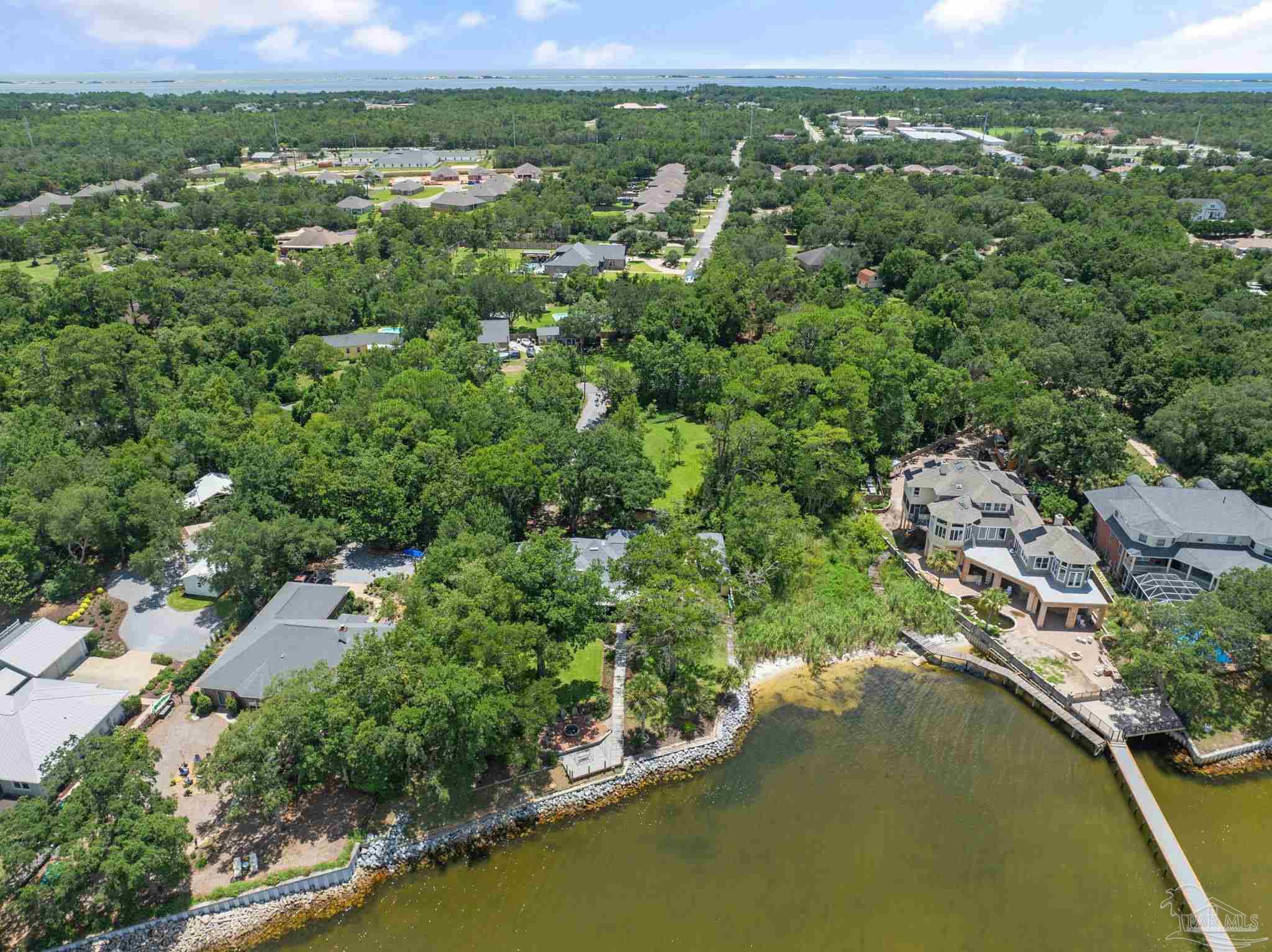 4952 Hickory Shores Blvd