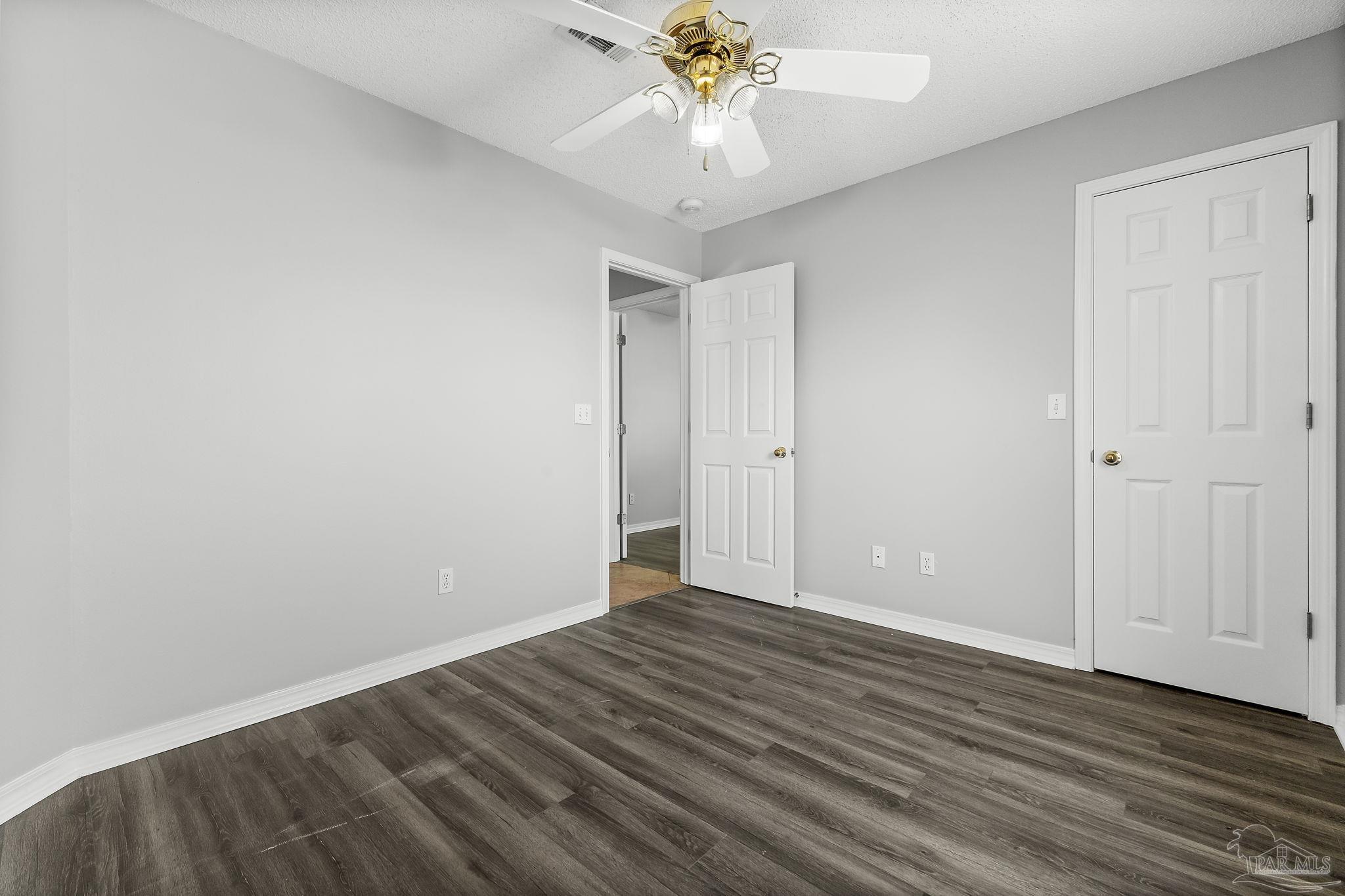 3325 Joanna Dr