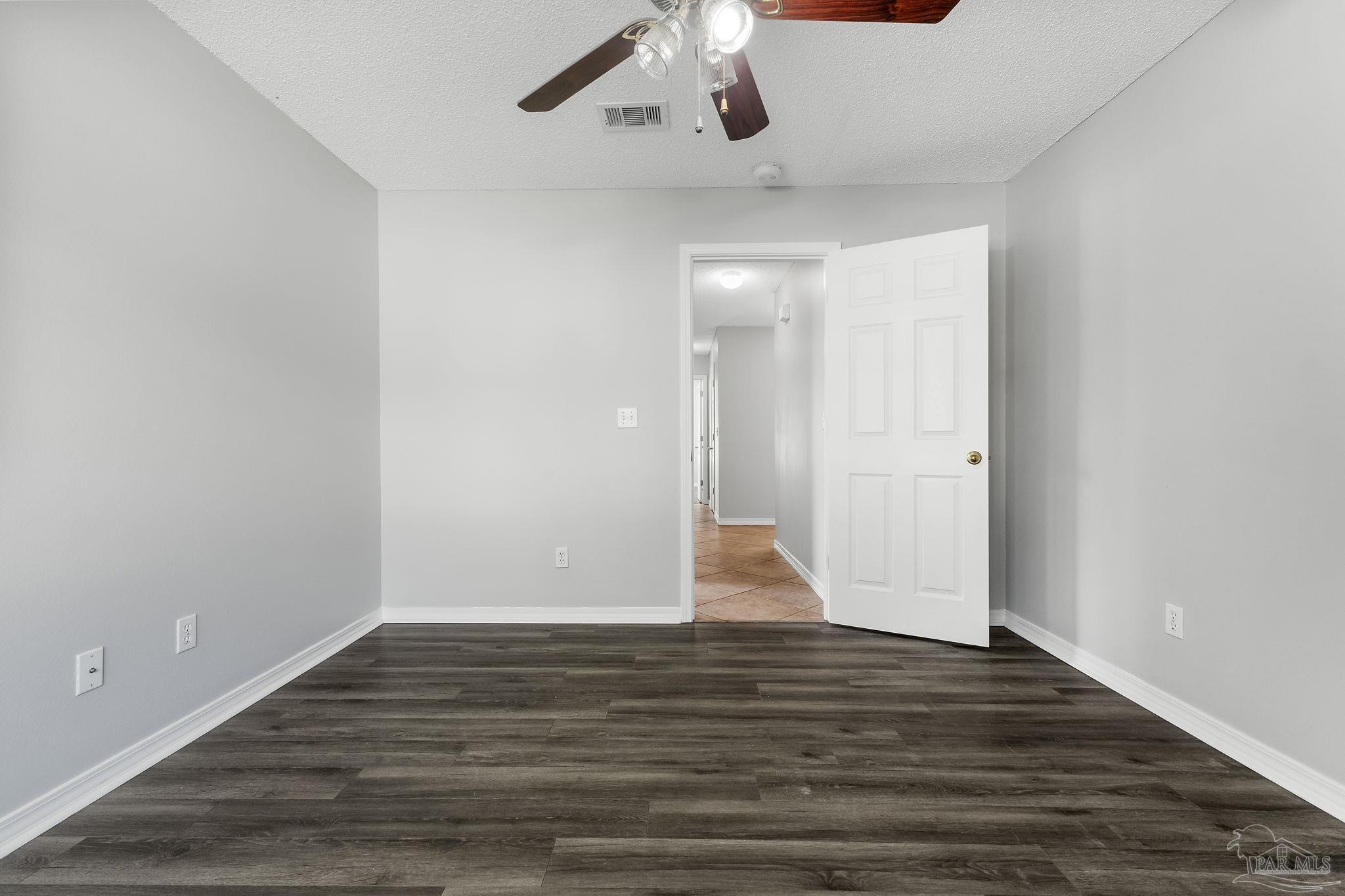 3325 Joanna Dr