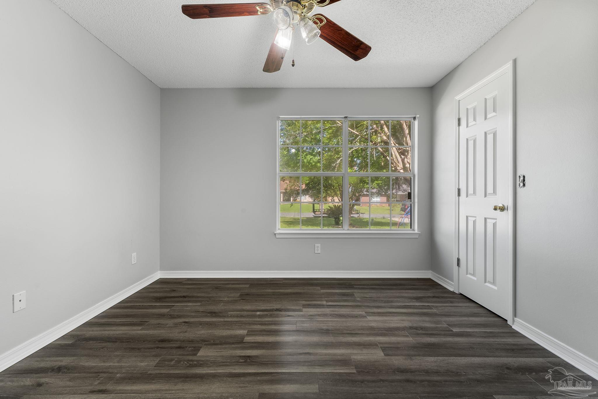 3325 Joanna Dr
