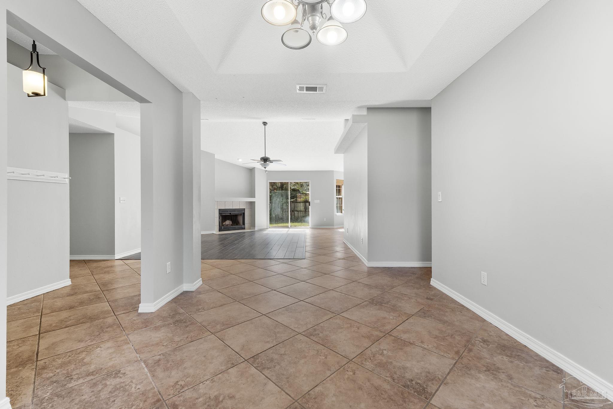 3325 Joanna Dr