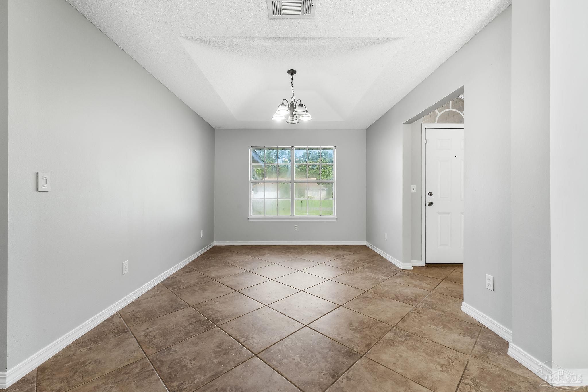 3325 Joanna Dr