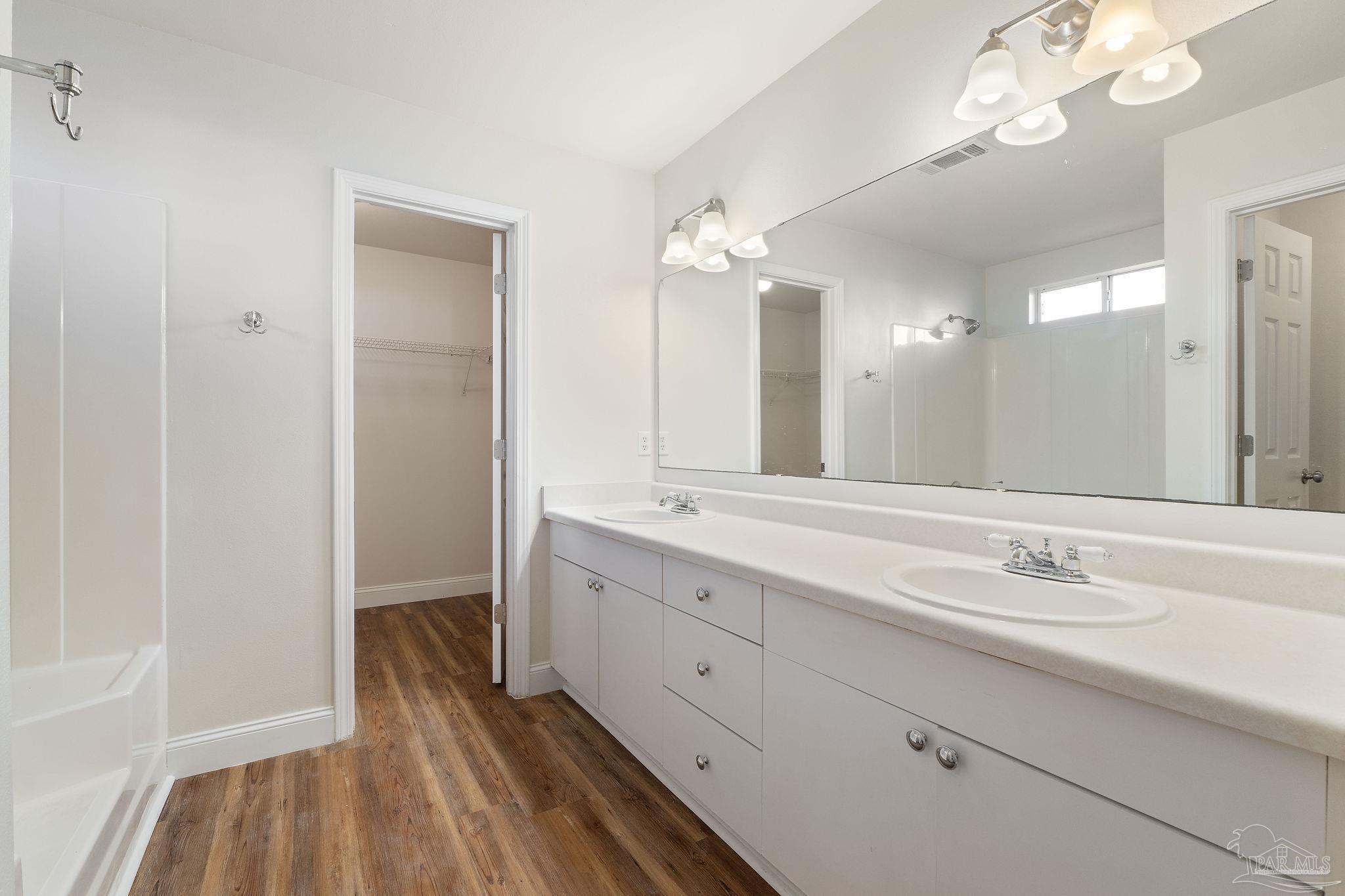 5653 Chanterelle Cir