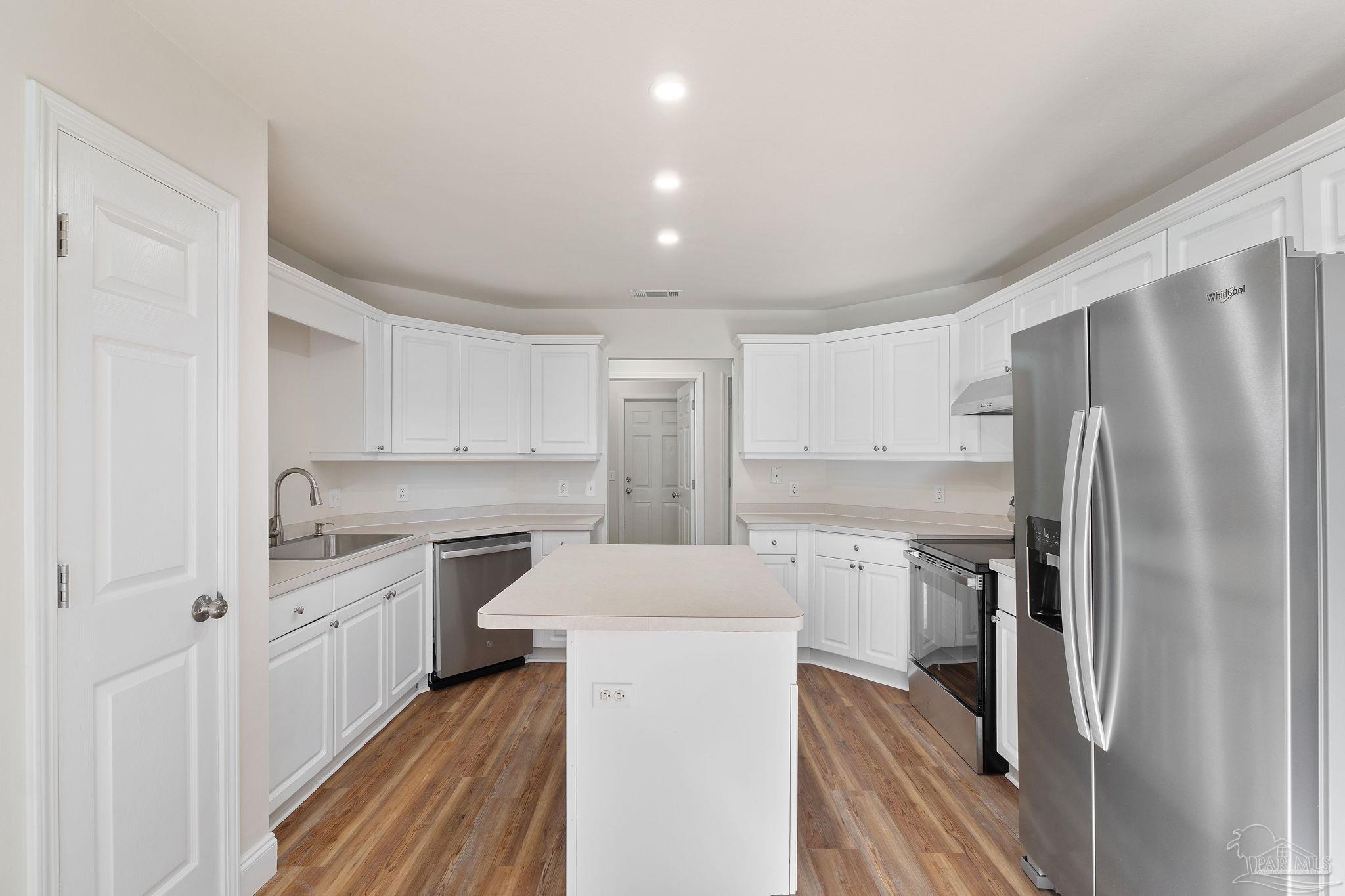 5653 Chanterelle Cir