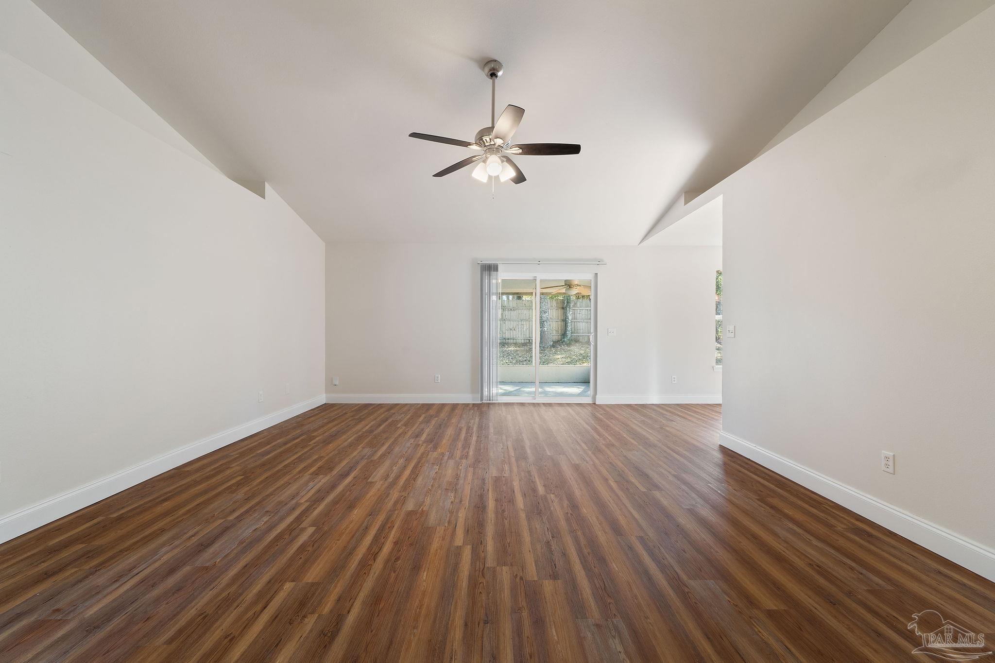 5653 Chanterelle Cir