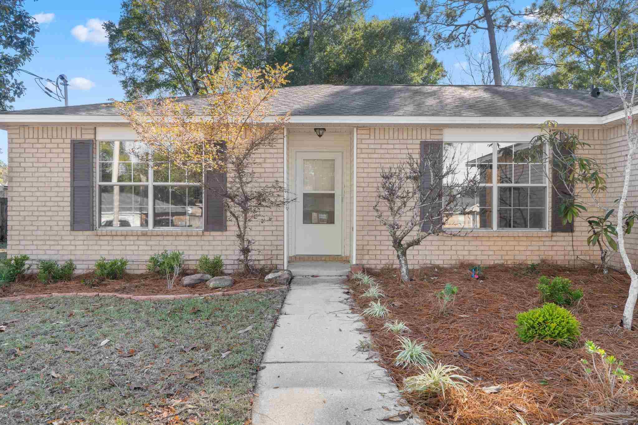 5653 Chanterelle Cir