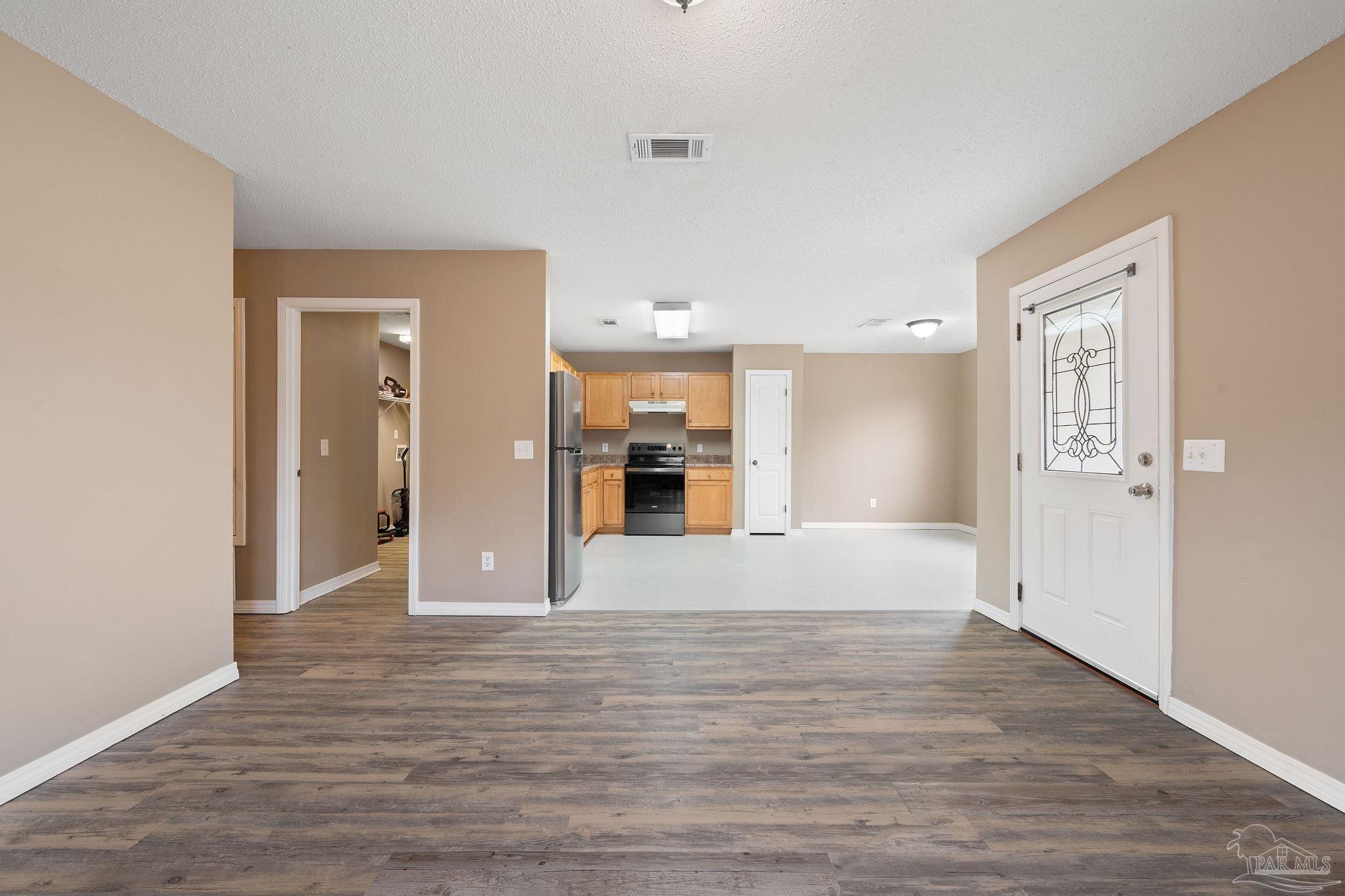 6864 & 6868 Stirrup Ln