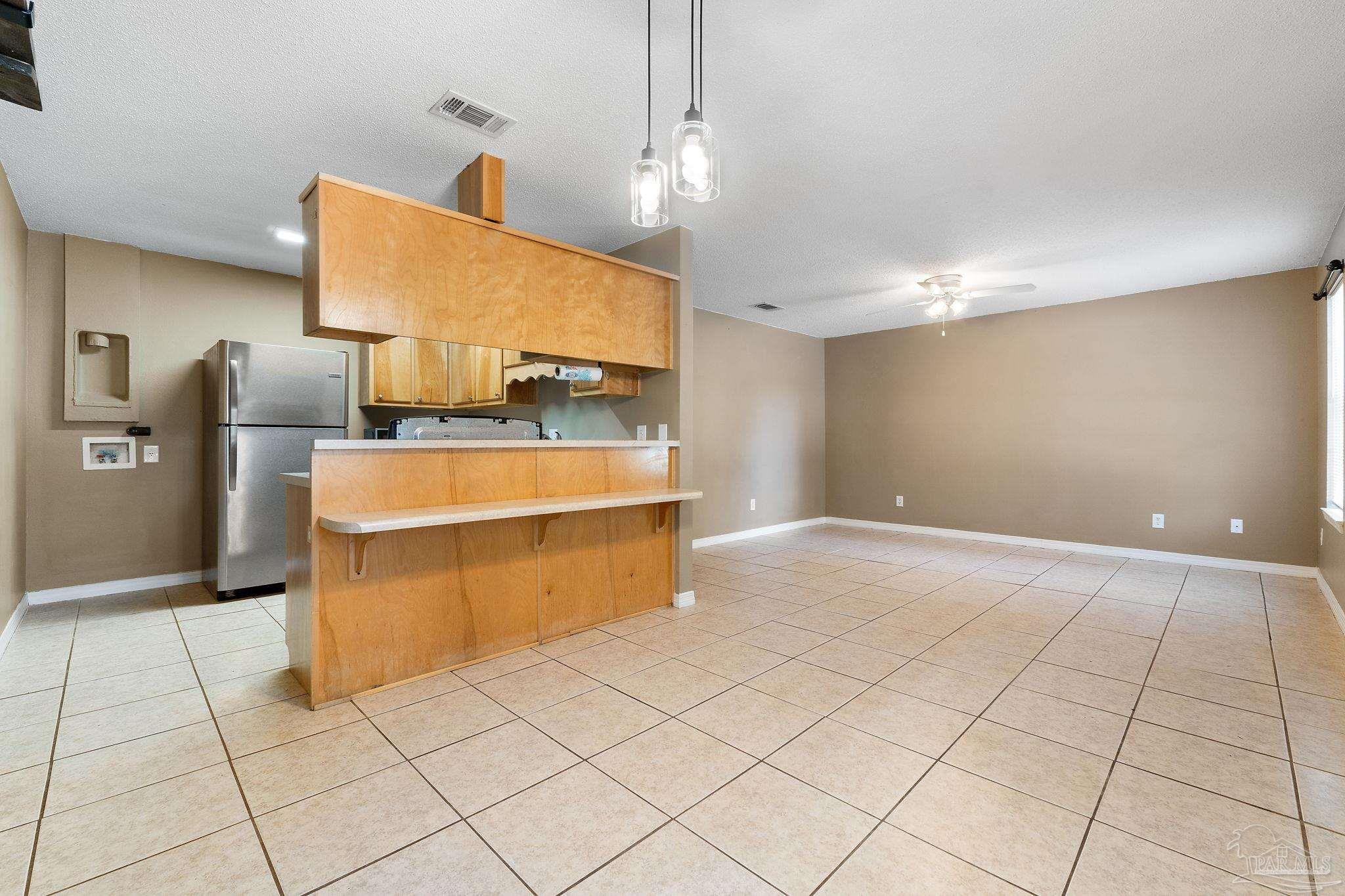 6851 & 6853 Trail Ride South