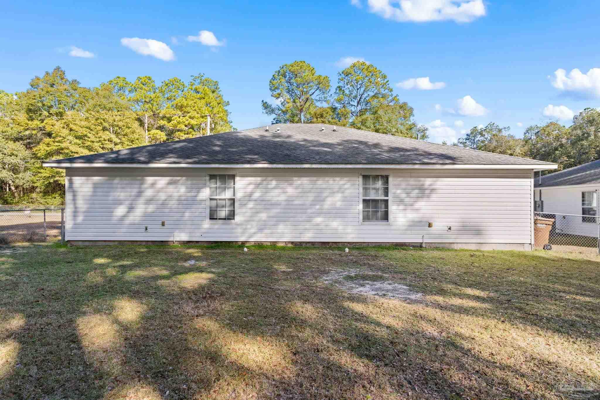 6851 & 6853 Trail Ride South