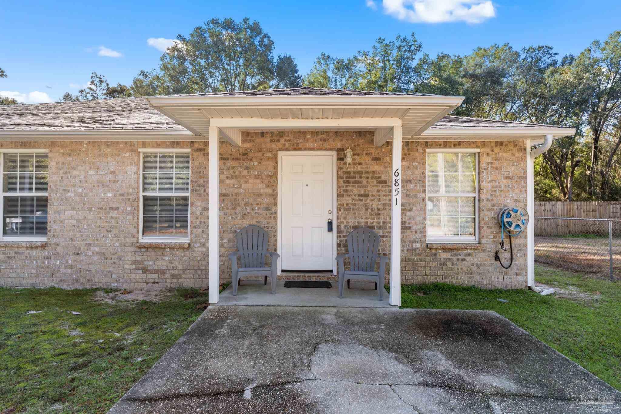 6851 & 6853 Trail Ride South