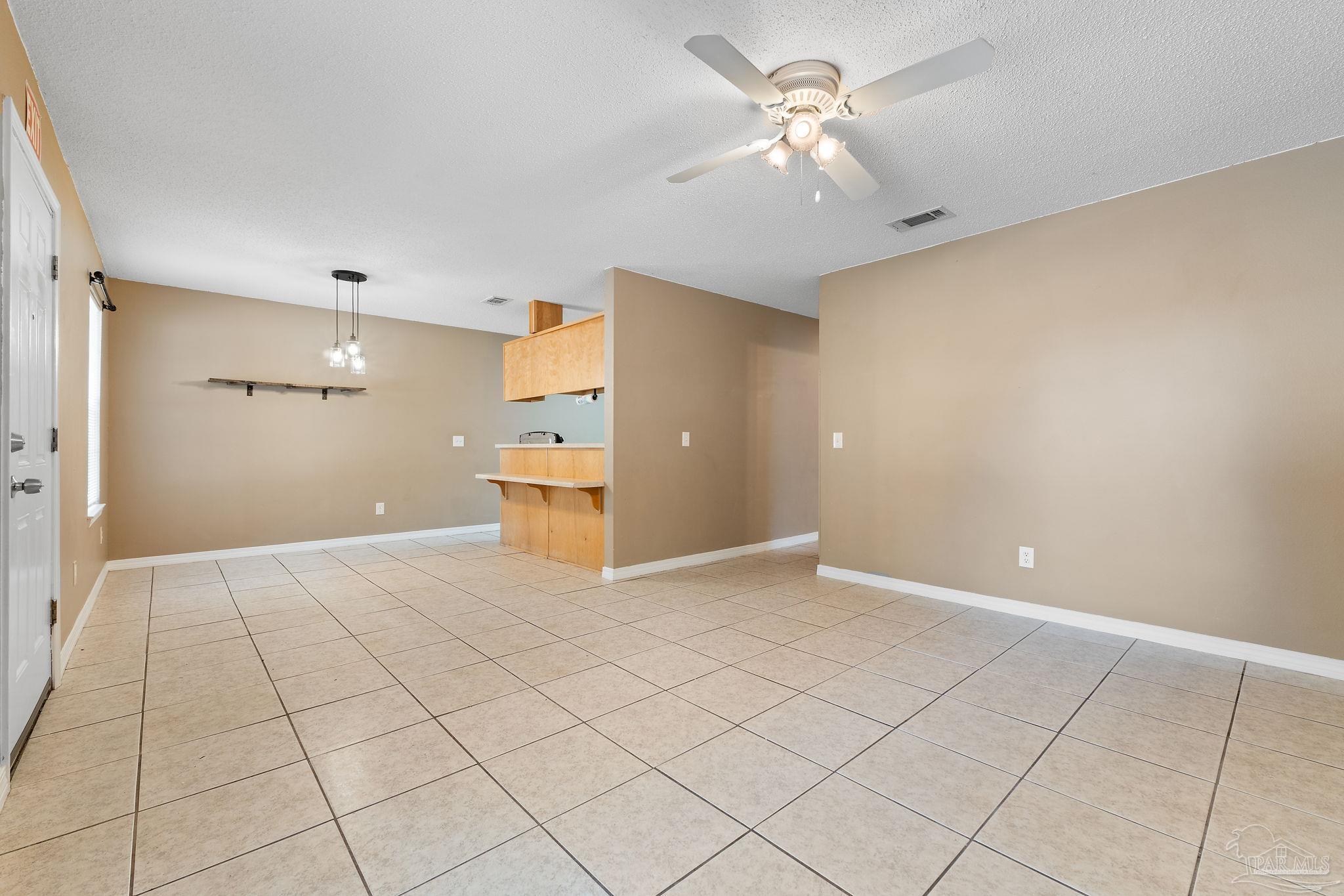 6851 & 6853 Trail Ride South