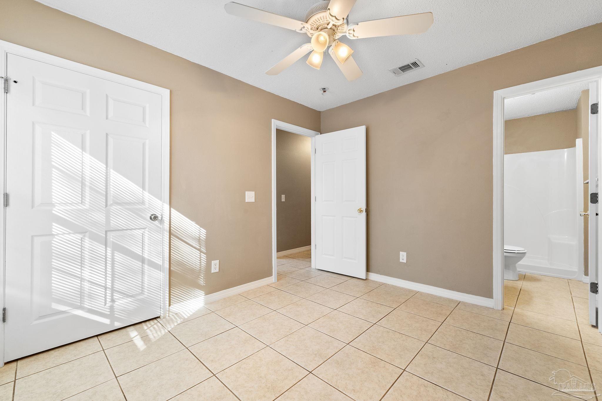 6851 & 6853 Trail Ride South