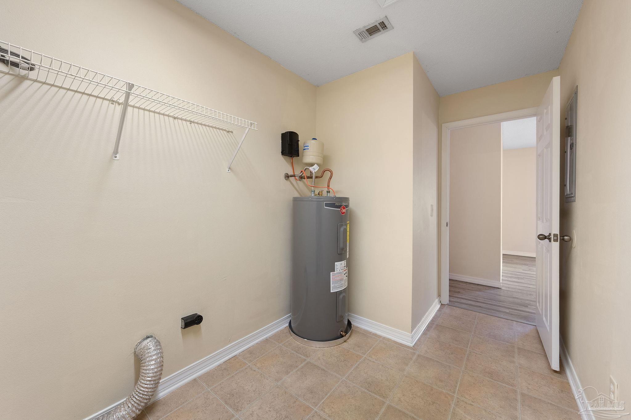 6871 & 6875 Stirrup Ln