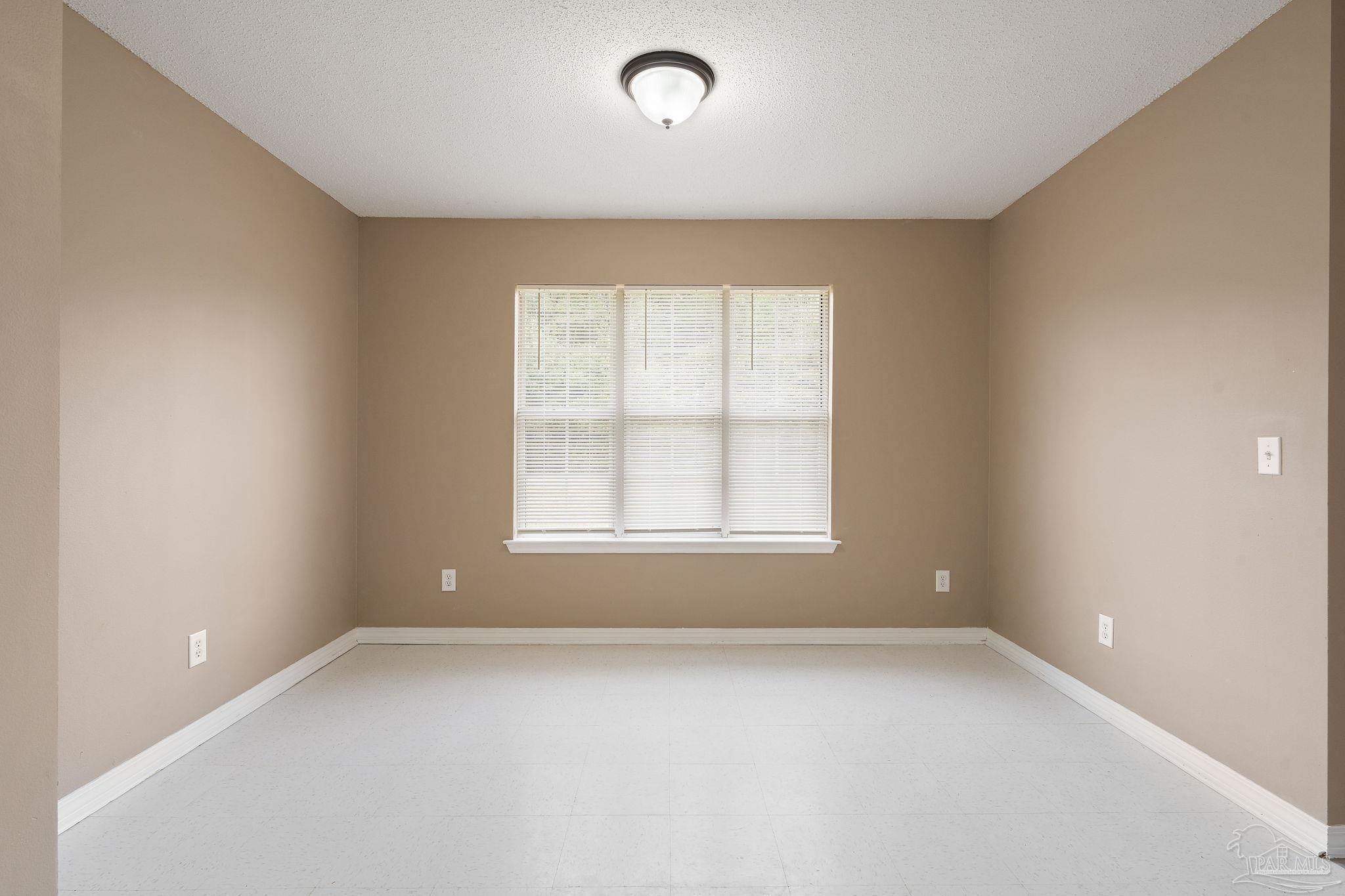 6871 & 6875 Stirrup Ln