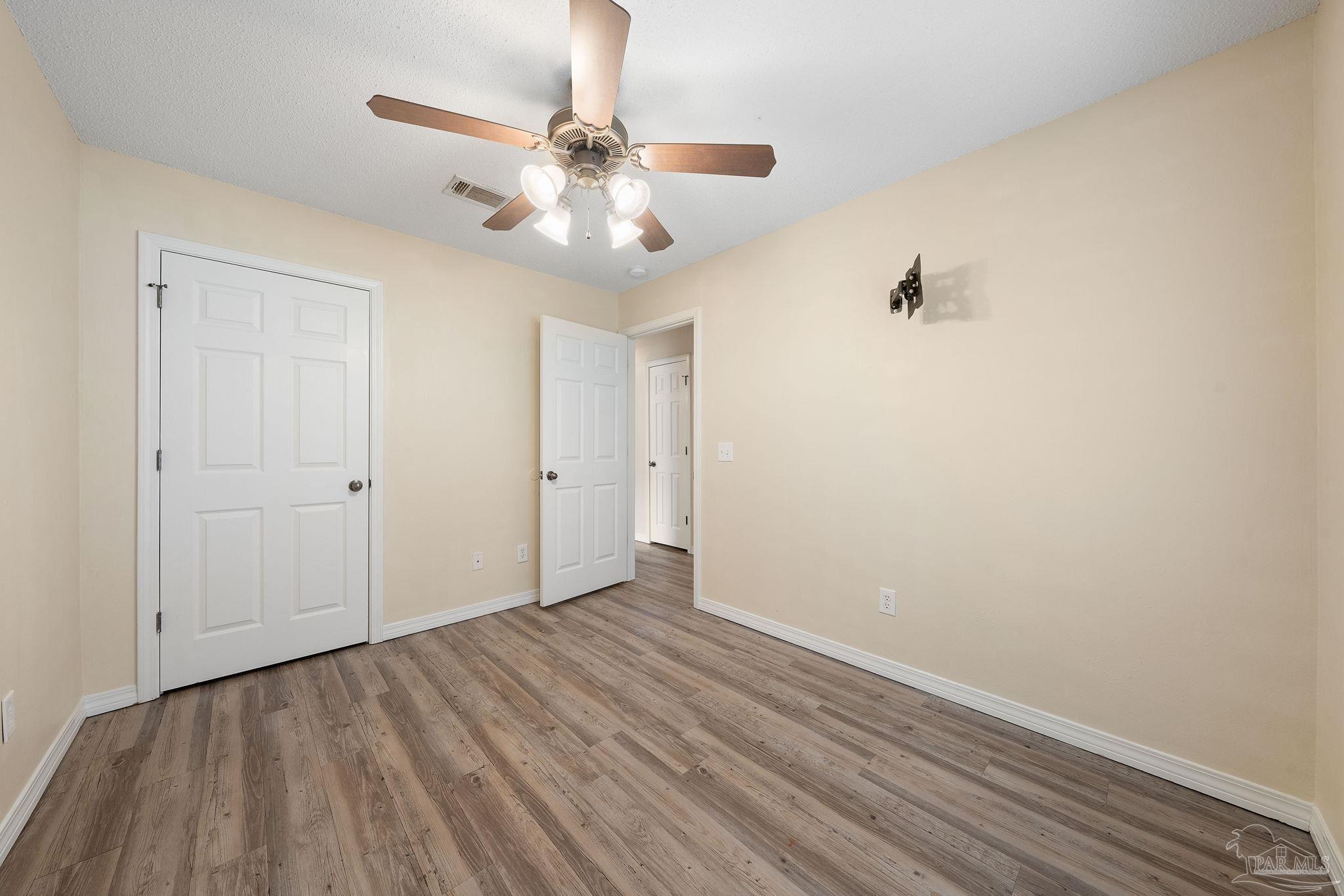 6871 & 6875 Stirrup Ln