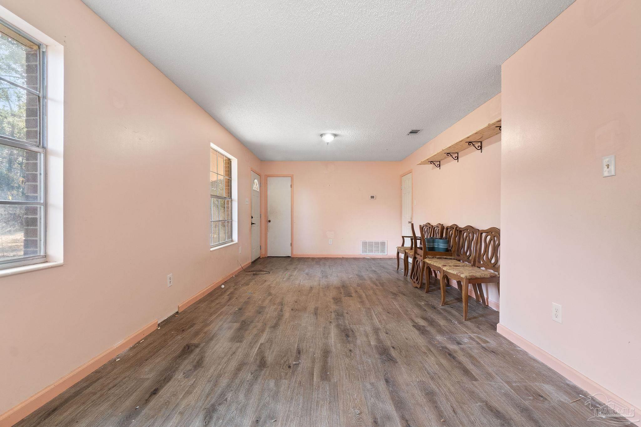 4549 Bostic Ln