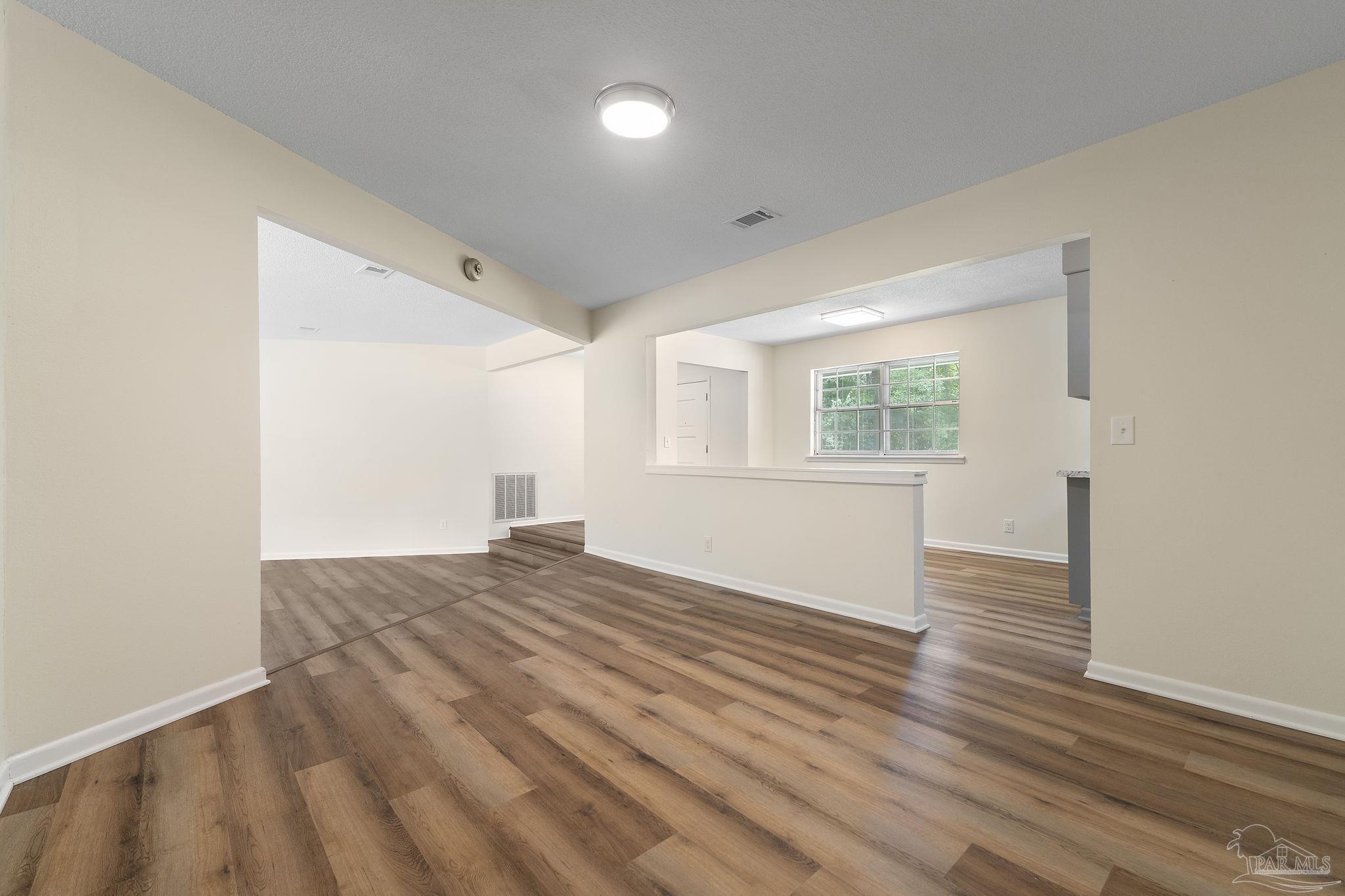 6472 Sandy Ln
