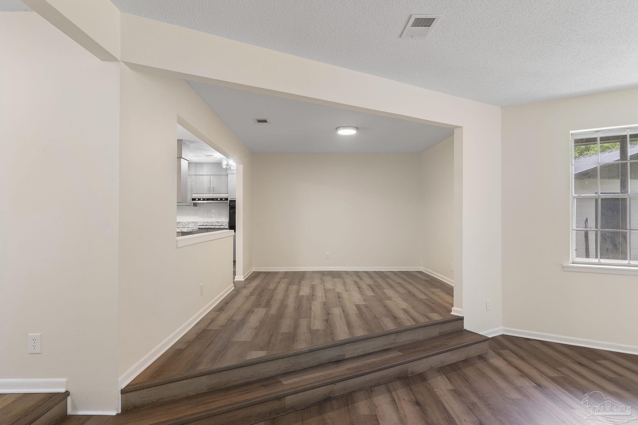 6472 Sandy Ln