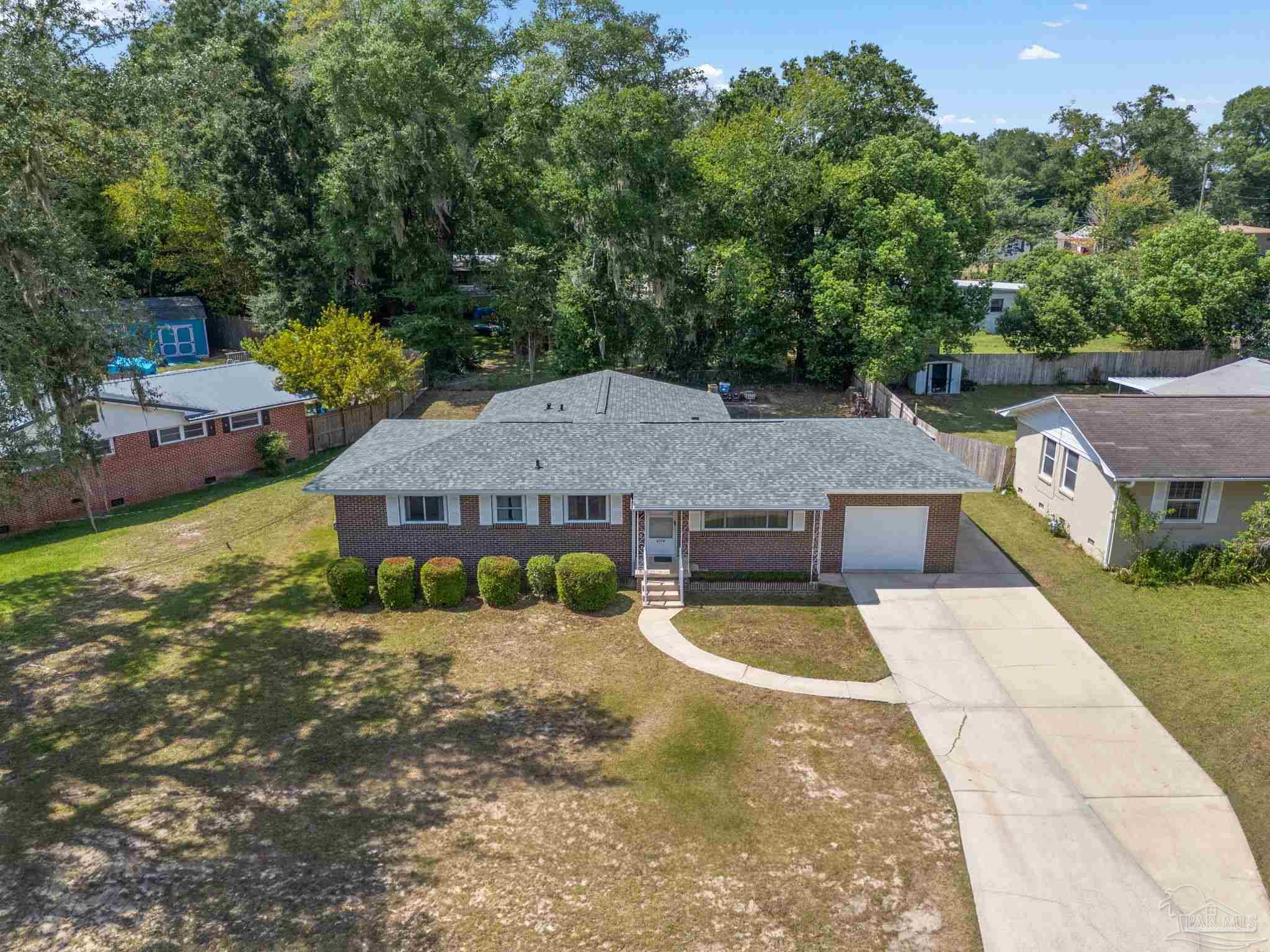 6578 Lakeshore Dr