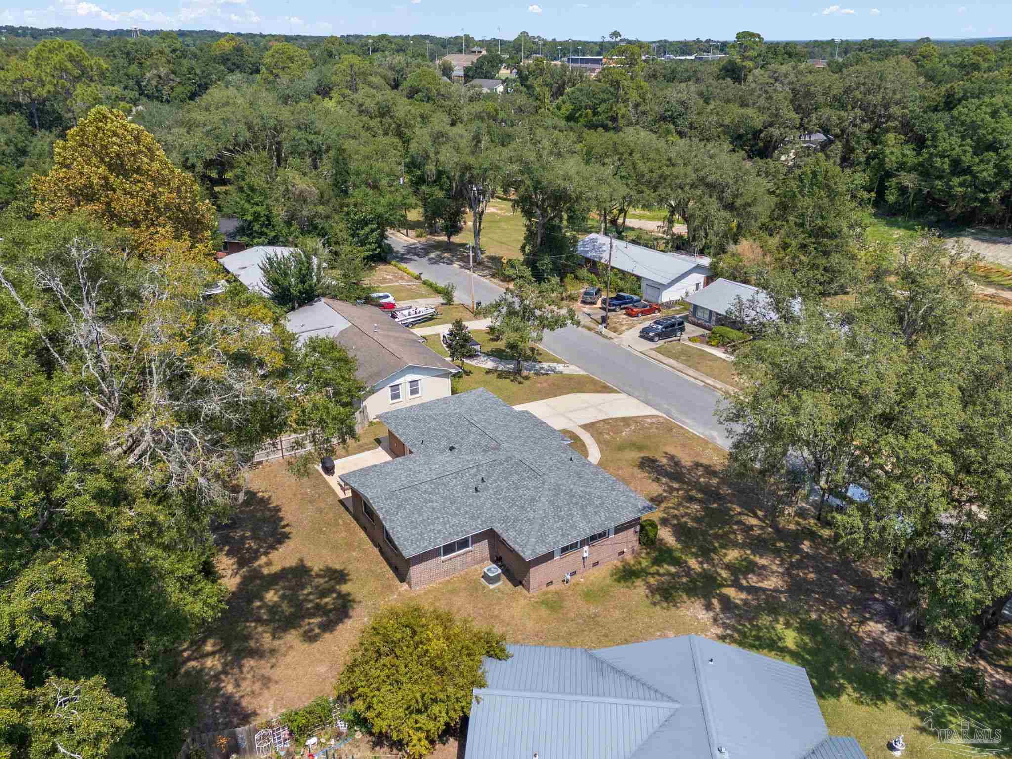 6578 Lakeshore Dr
