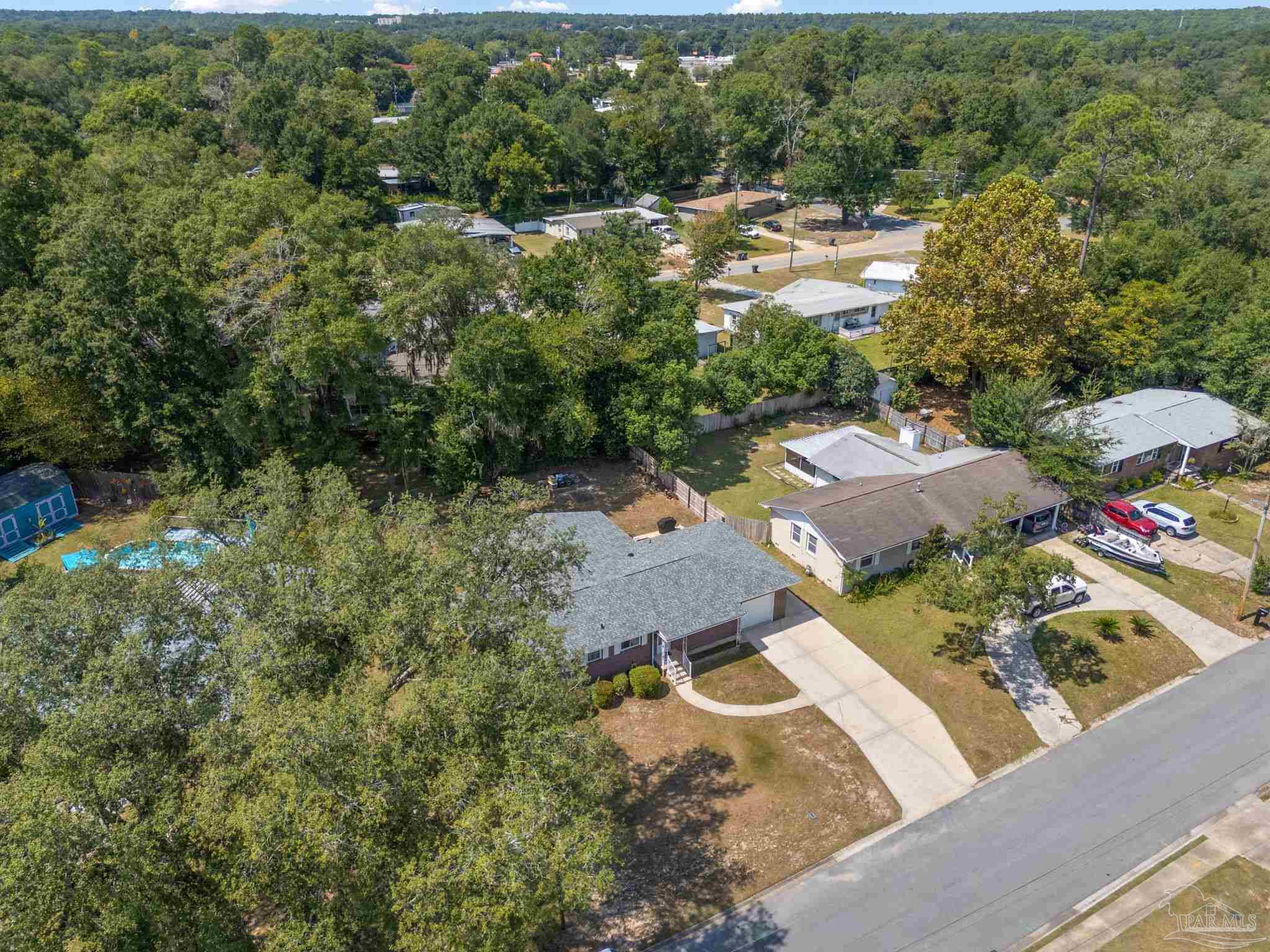 6578 Lakeshore Dr