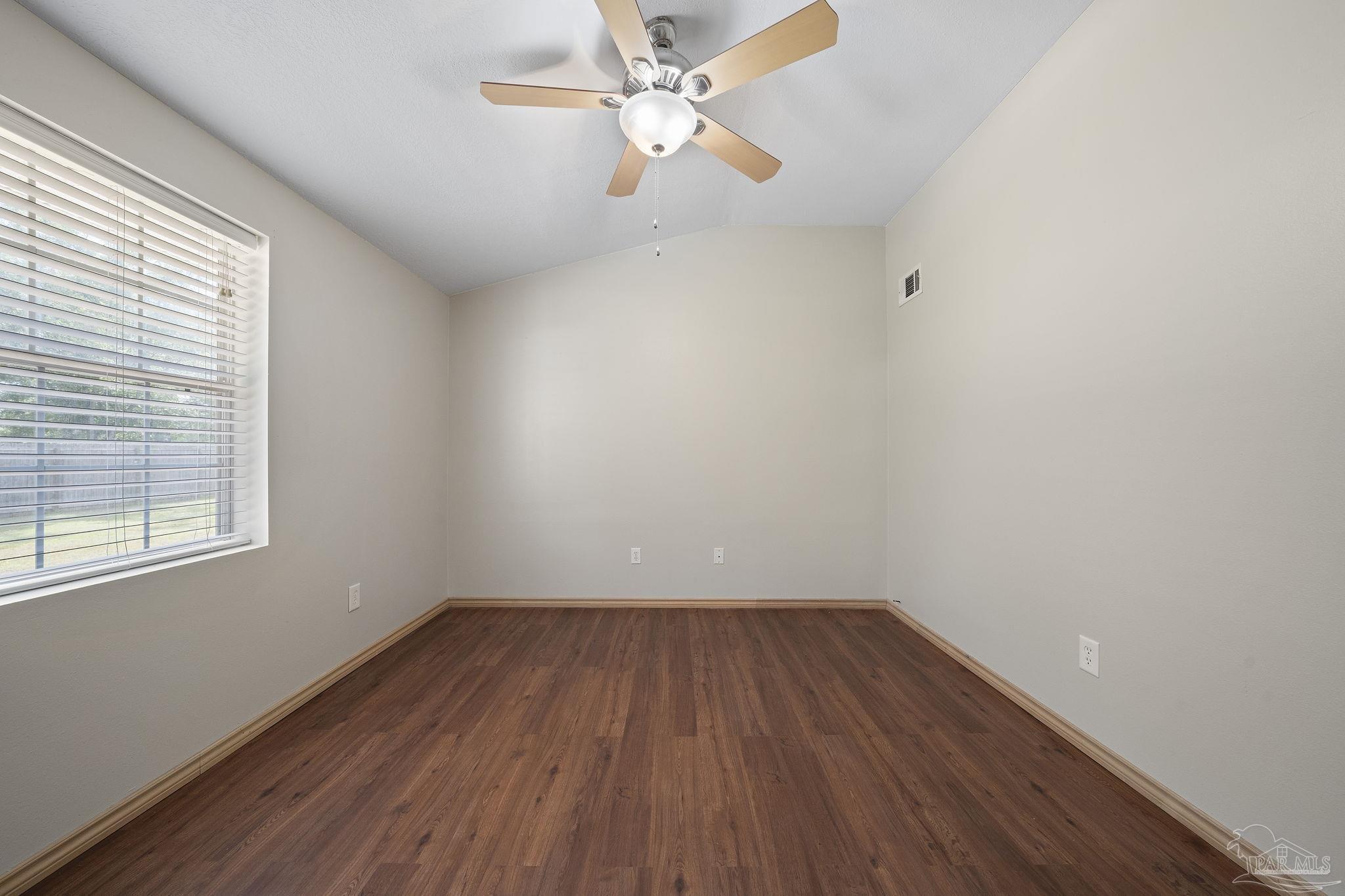 7292 Milford Rd, Milton