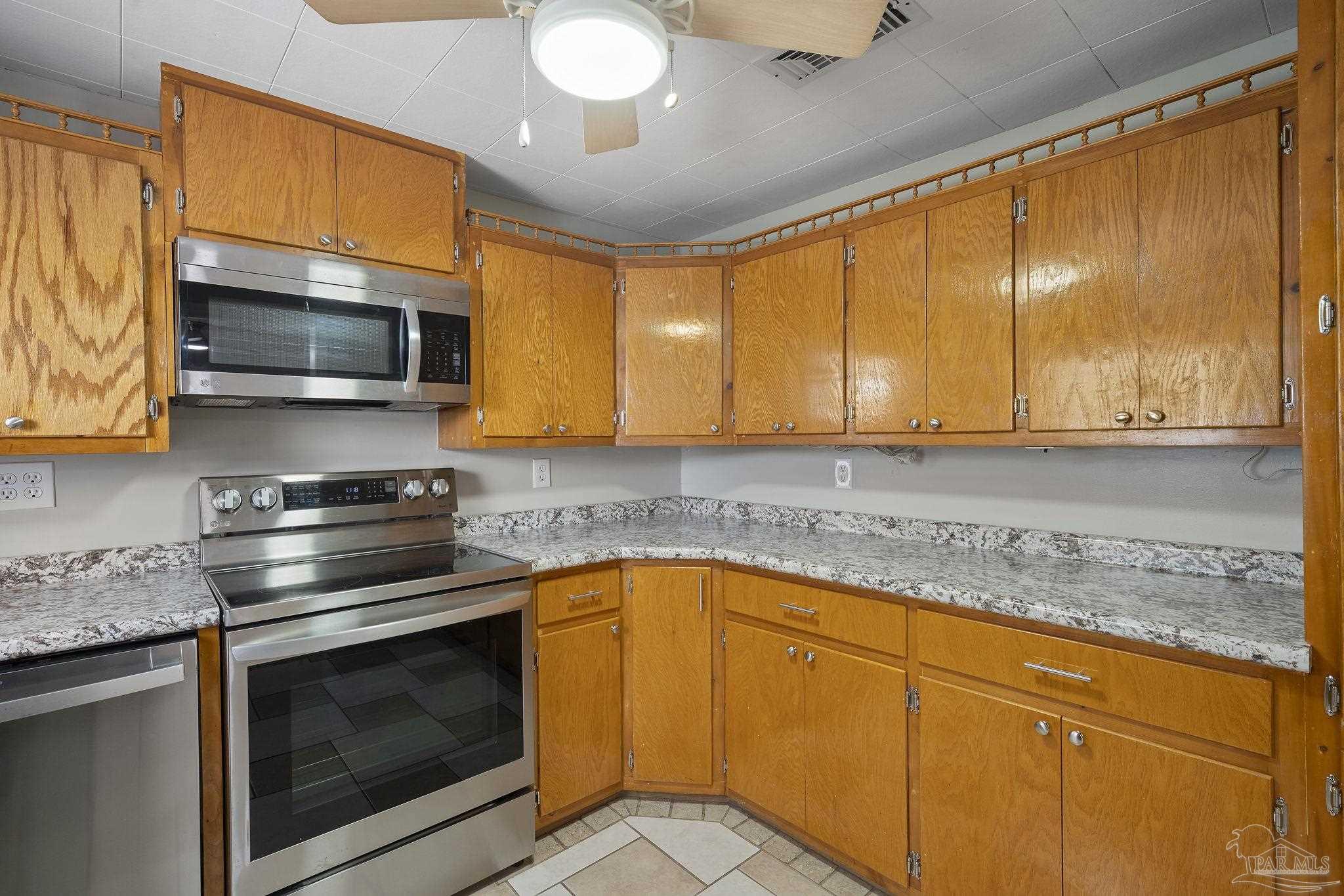 7292 Milford Rd, Milton