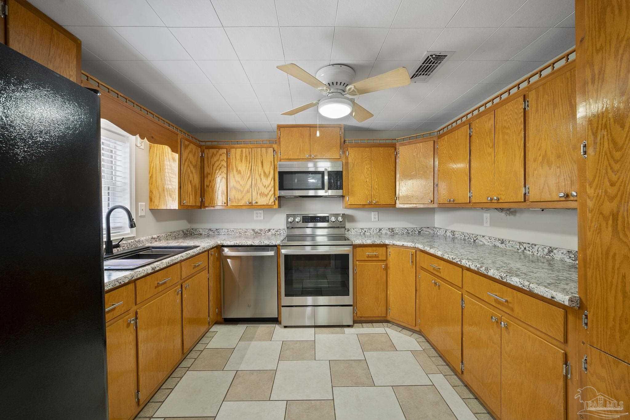 7292 Milford Rd, Milton