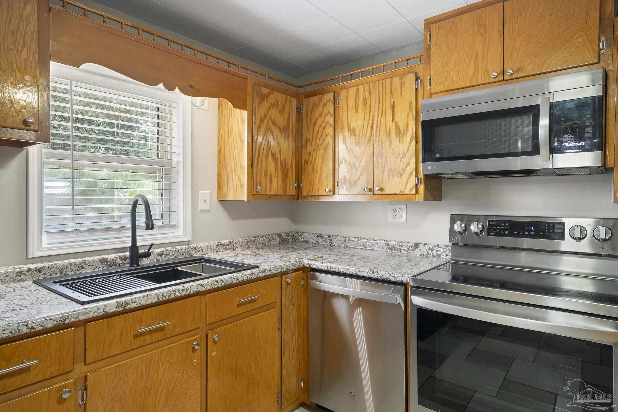 7292 Milford Rd, Milton