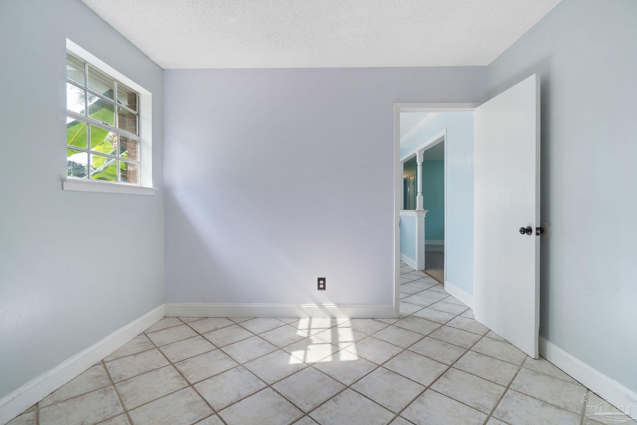 5301 E Avenida De Golf, Pace