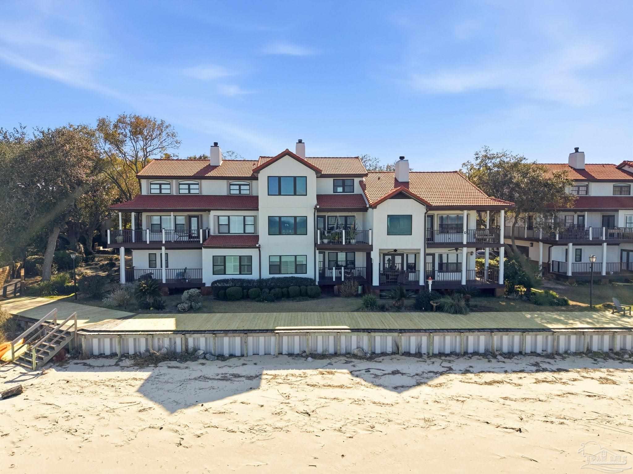 116 Baybridge Dr