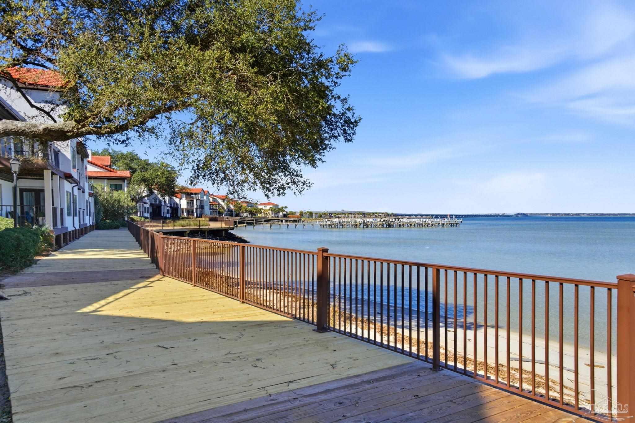 116 Baybridge Dr