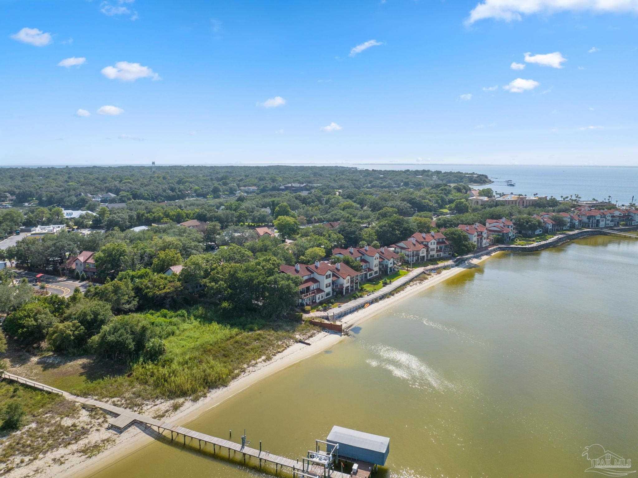 116 Baybridge Dr