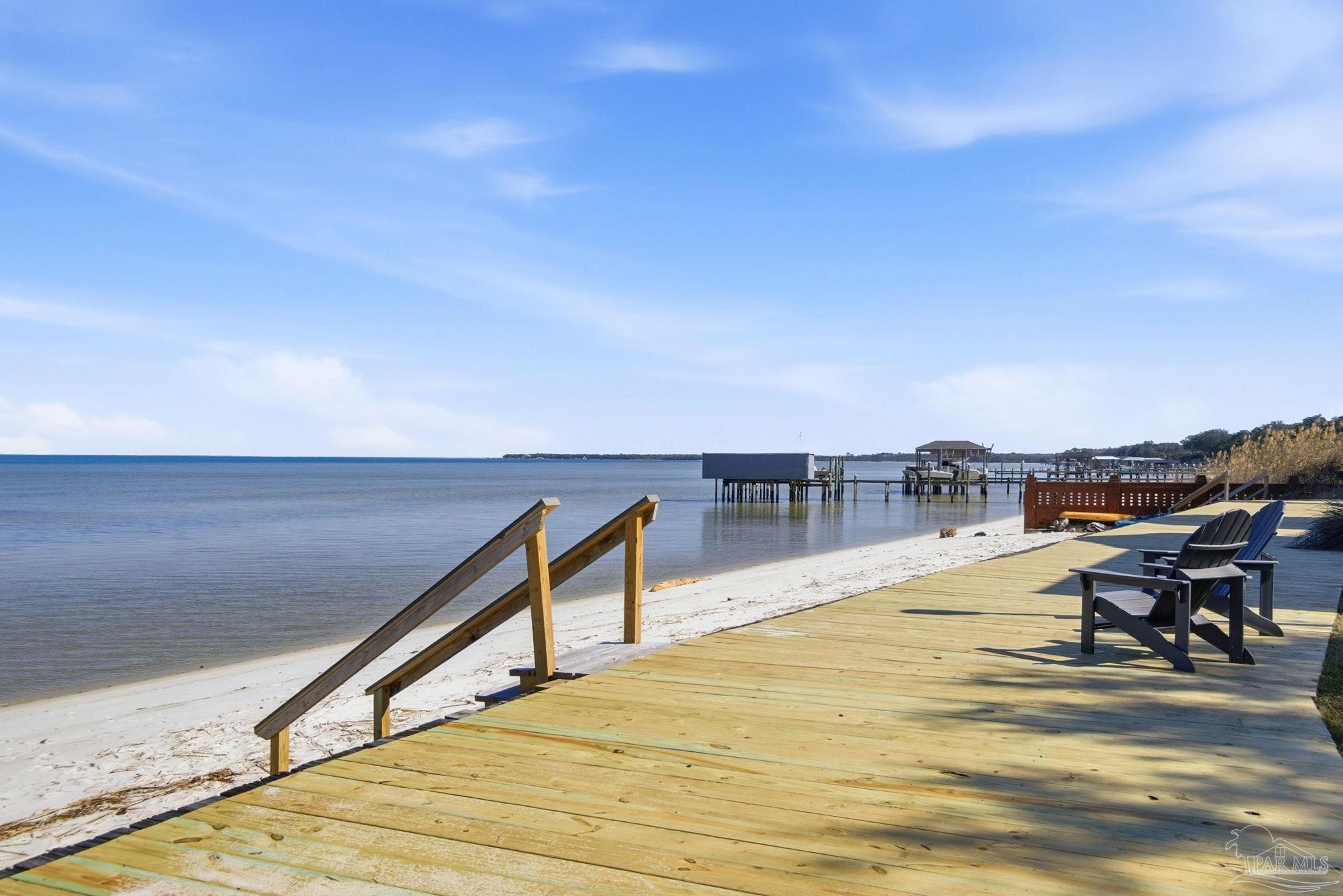 116 Baybridge Dr