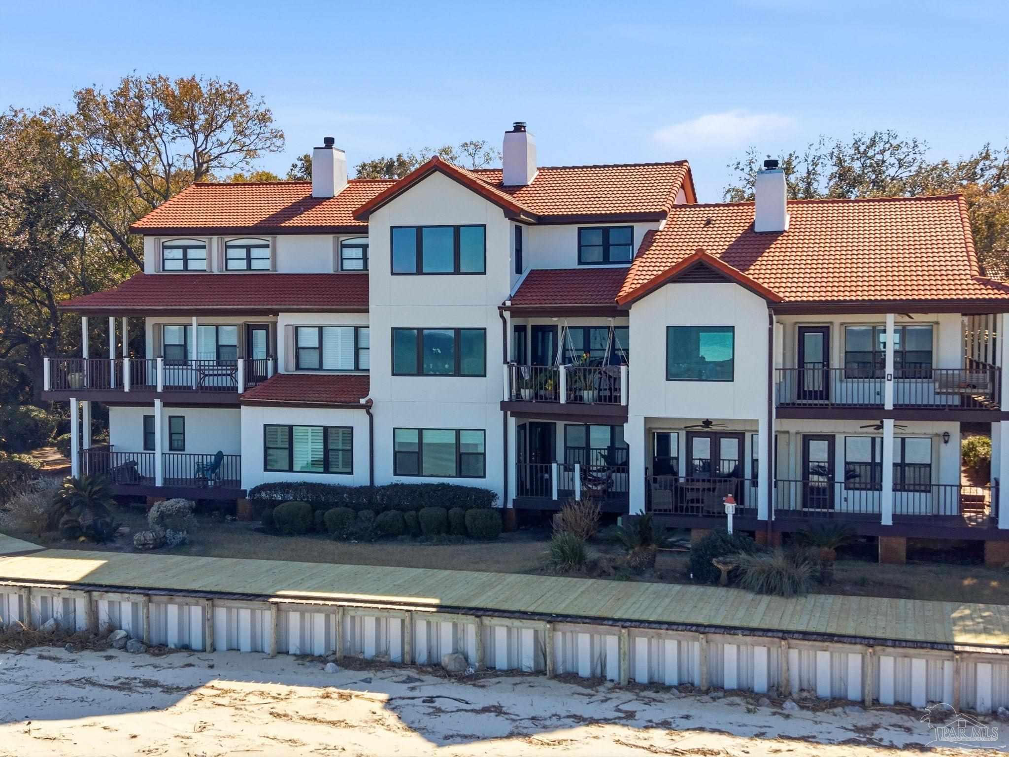 116 Baybridge Dr