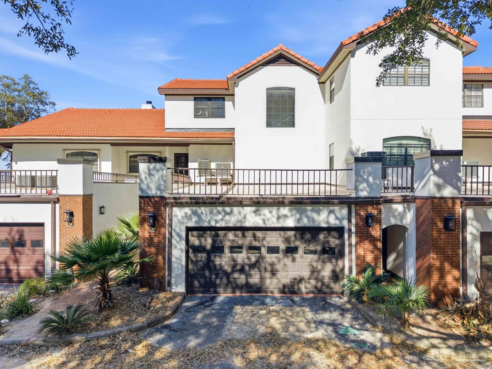 116 Baybridge Dr