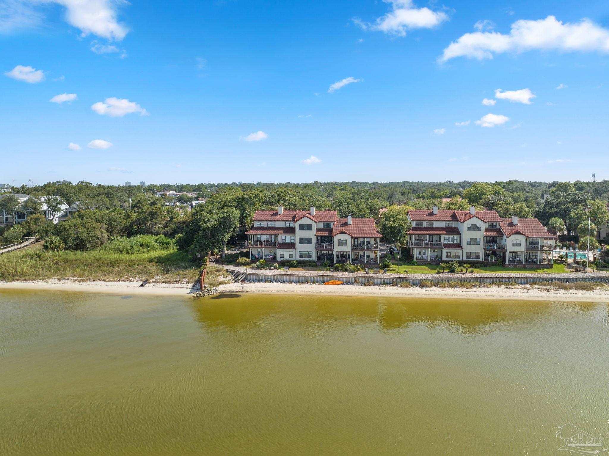 116 Baybridge Dr