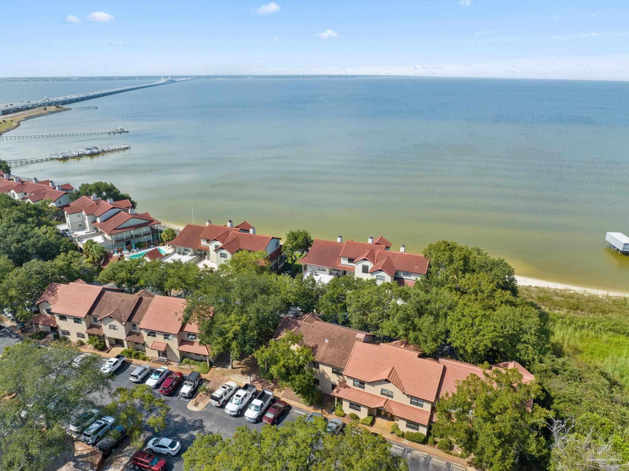 116 Baybridge Dr