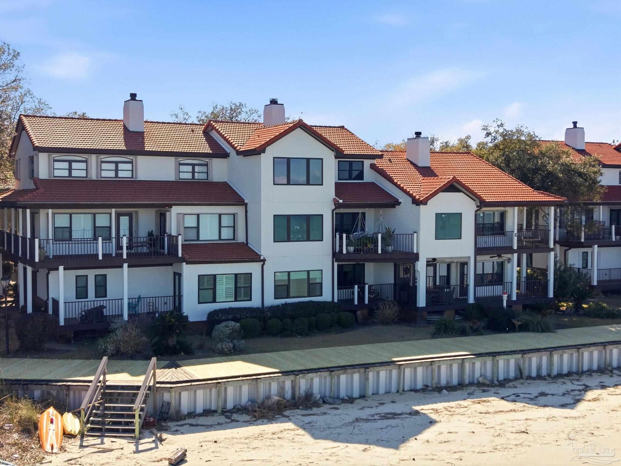 116 Baybridge Dr