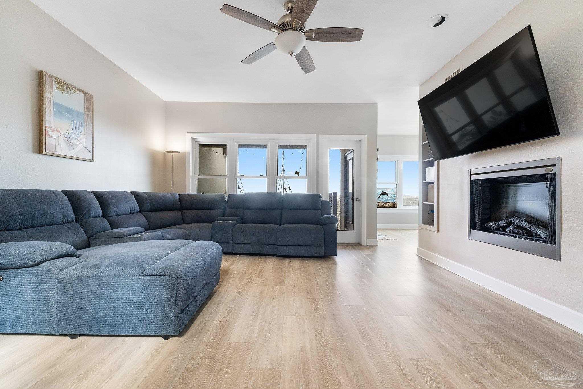116 Baybridge Dr