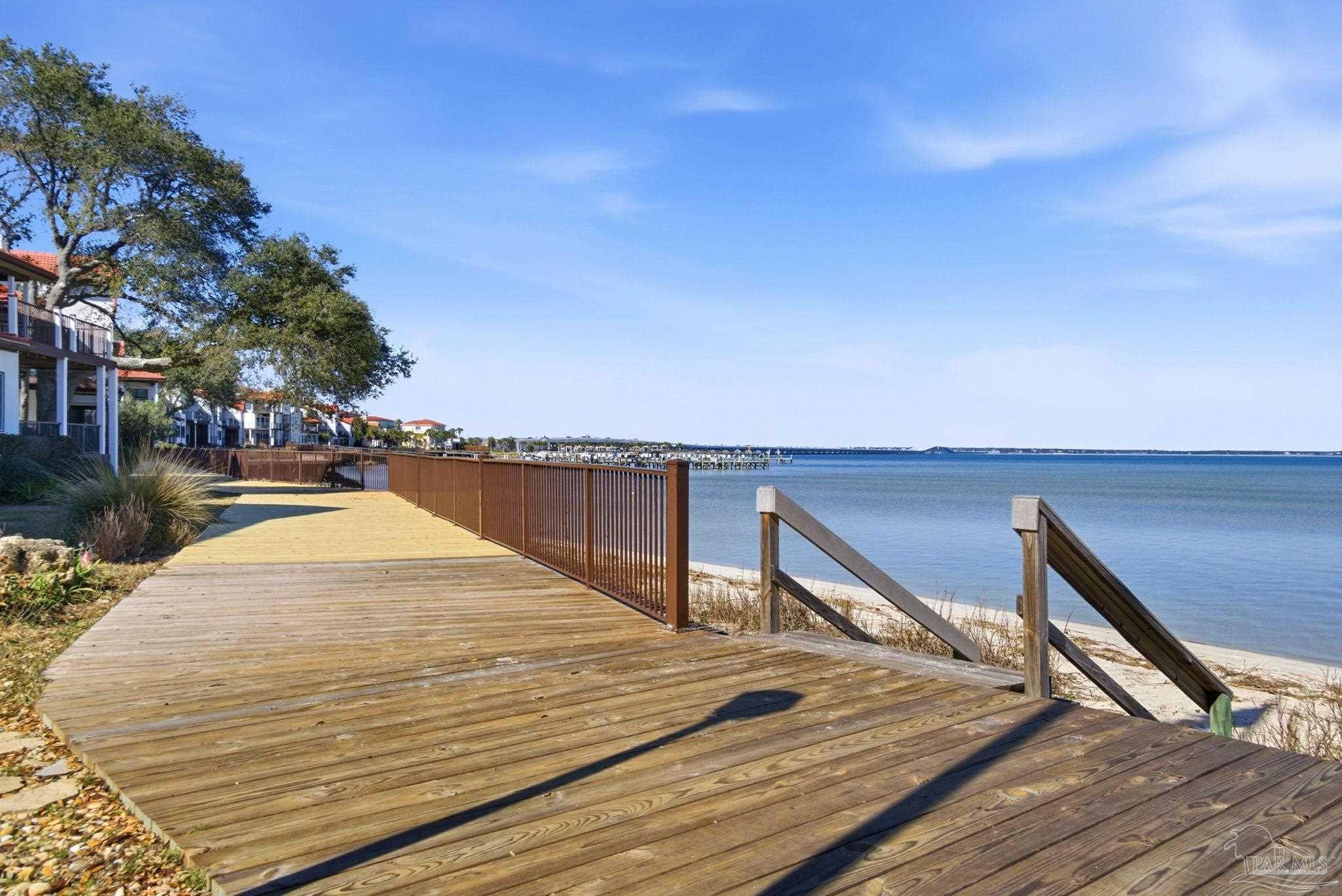 116 Baybridge Dr