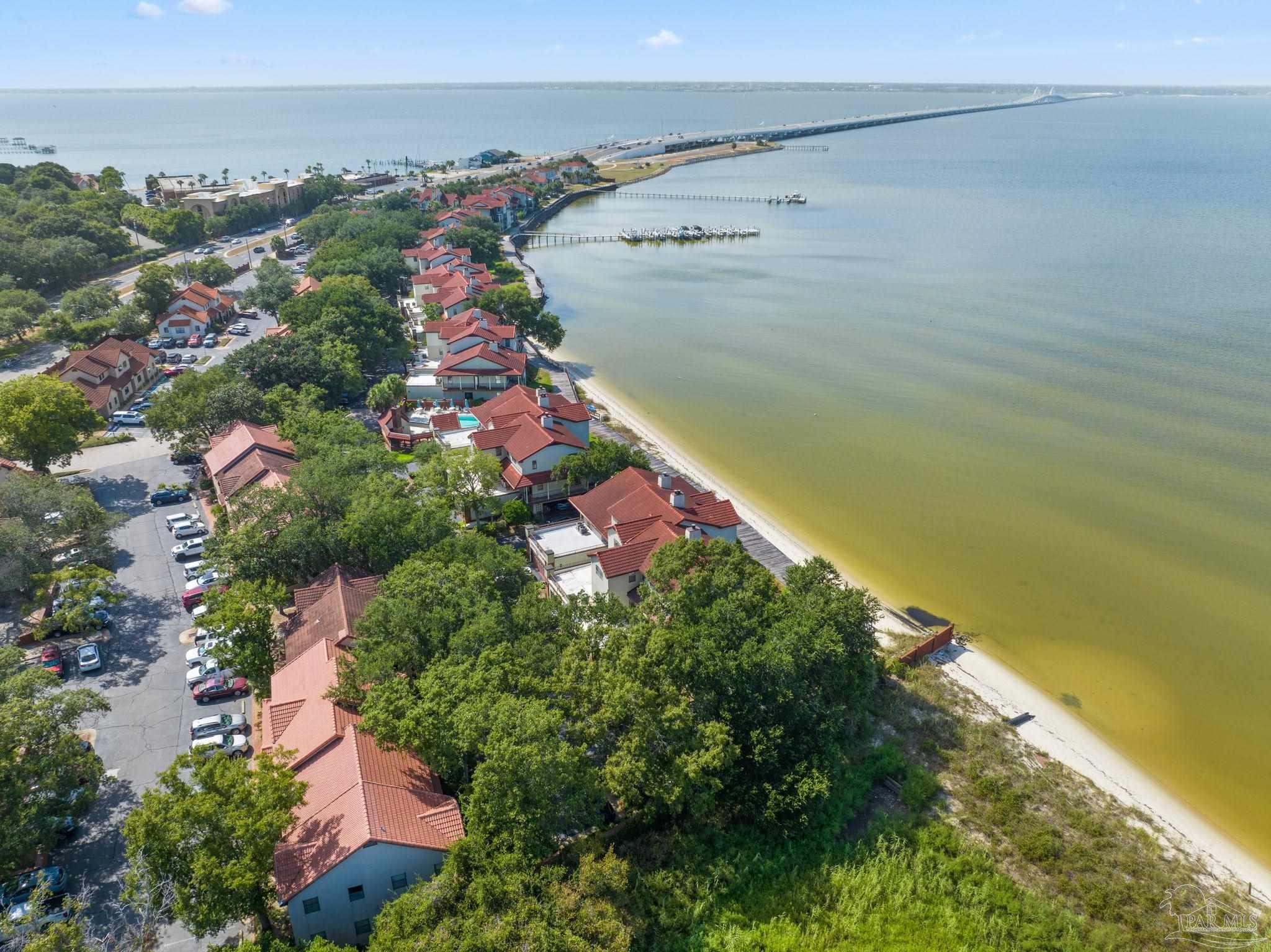 116 Baybridge Dr