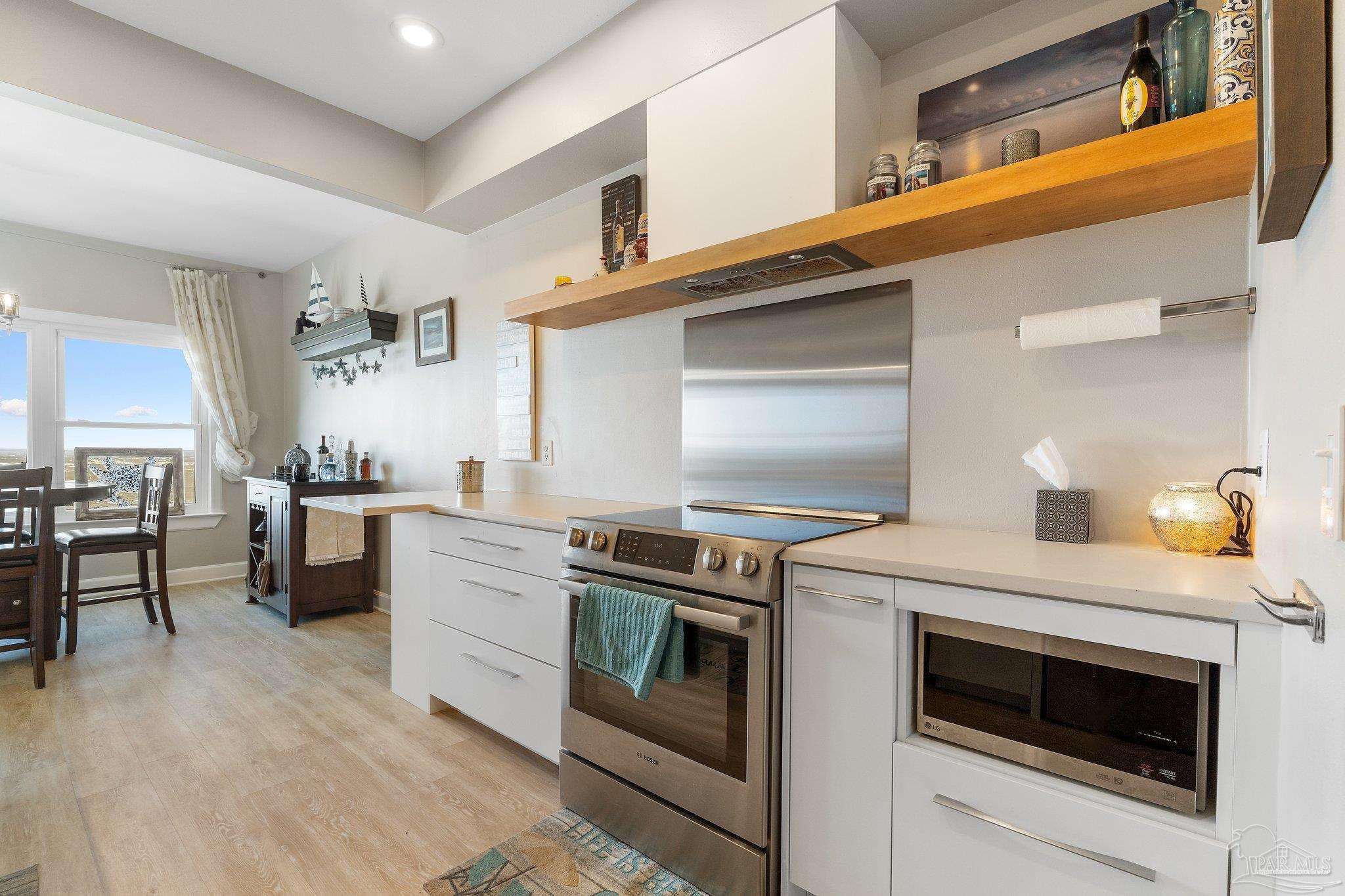 116 Baybridge Dr