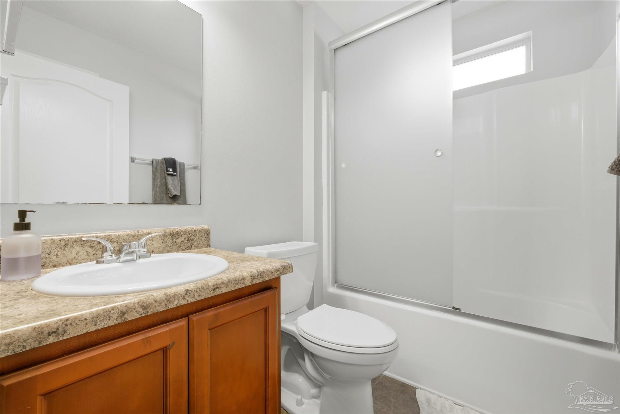 5484 Covered Bridge Ln