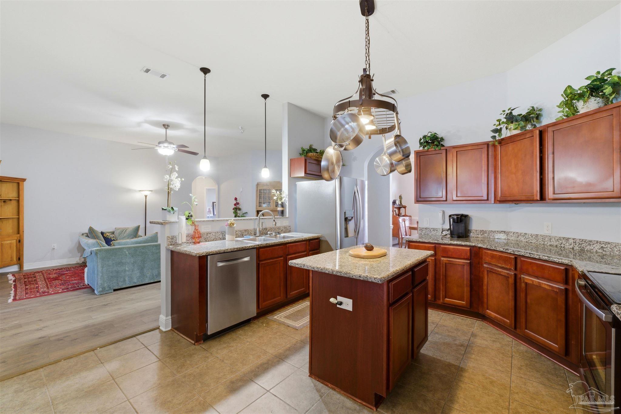 5484 Covered Bridge Ln